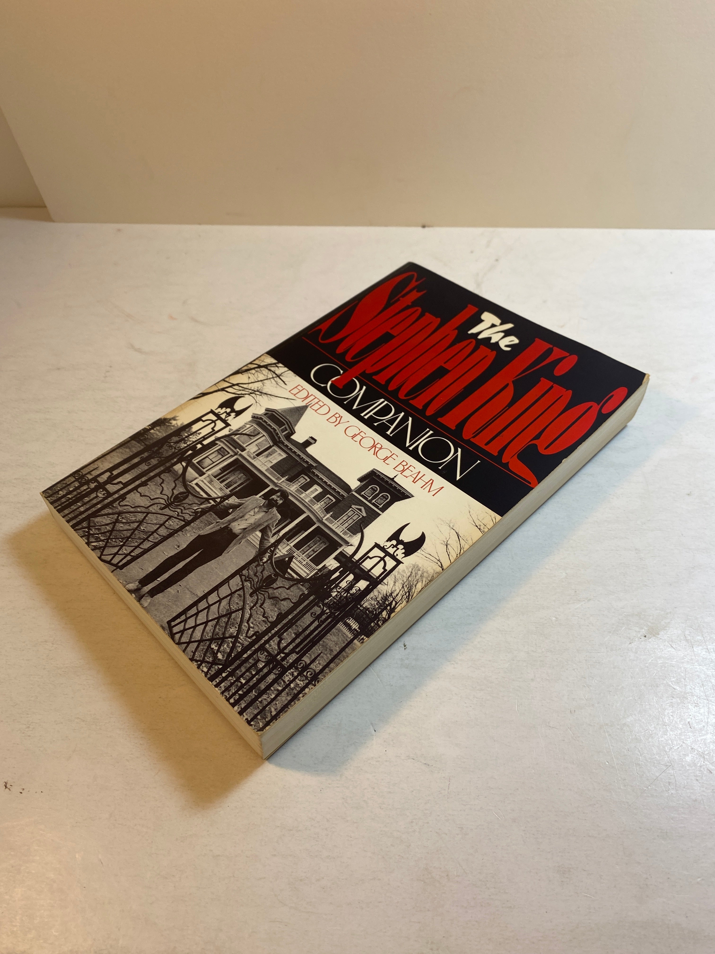 Stephen King Companion edited by George Beahm SC 1989
