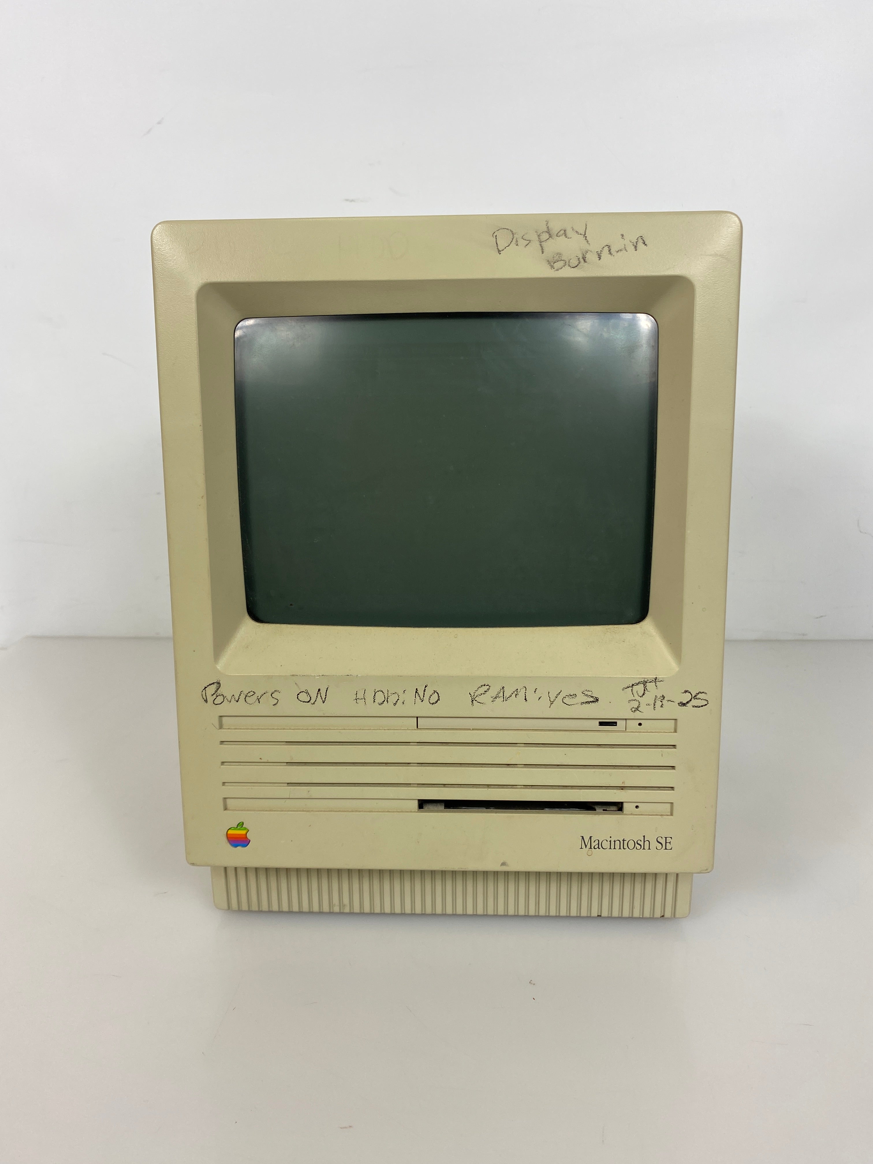 Vintage Apple M5011 SE FDHD Computer