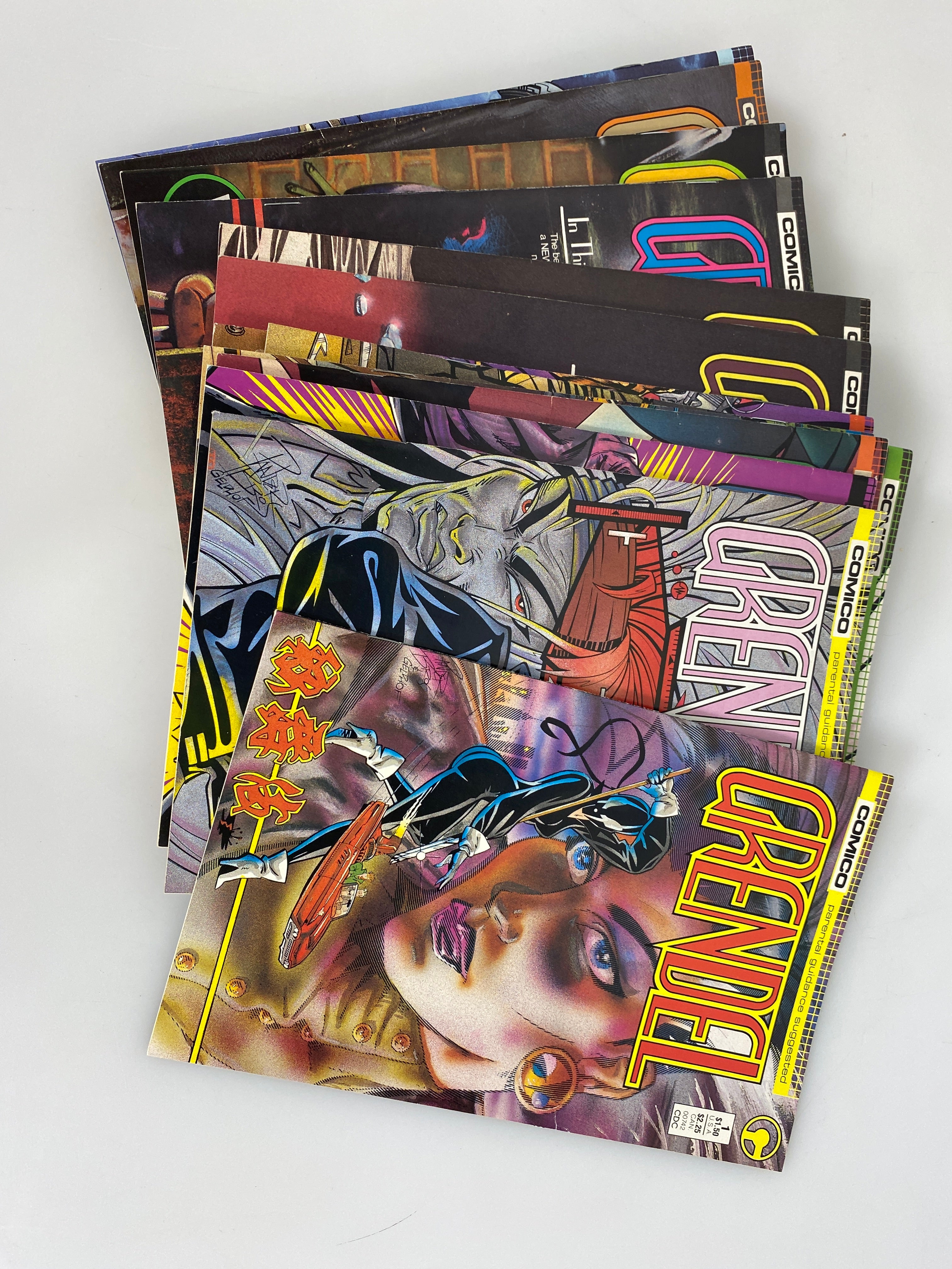Lot of 19 Grendel Comico Classes 1989