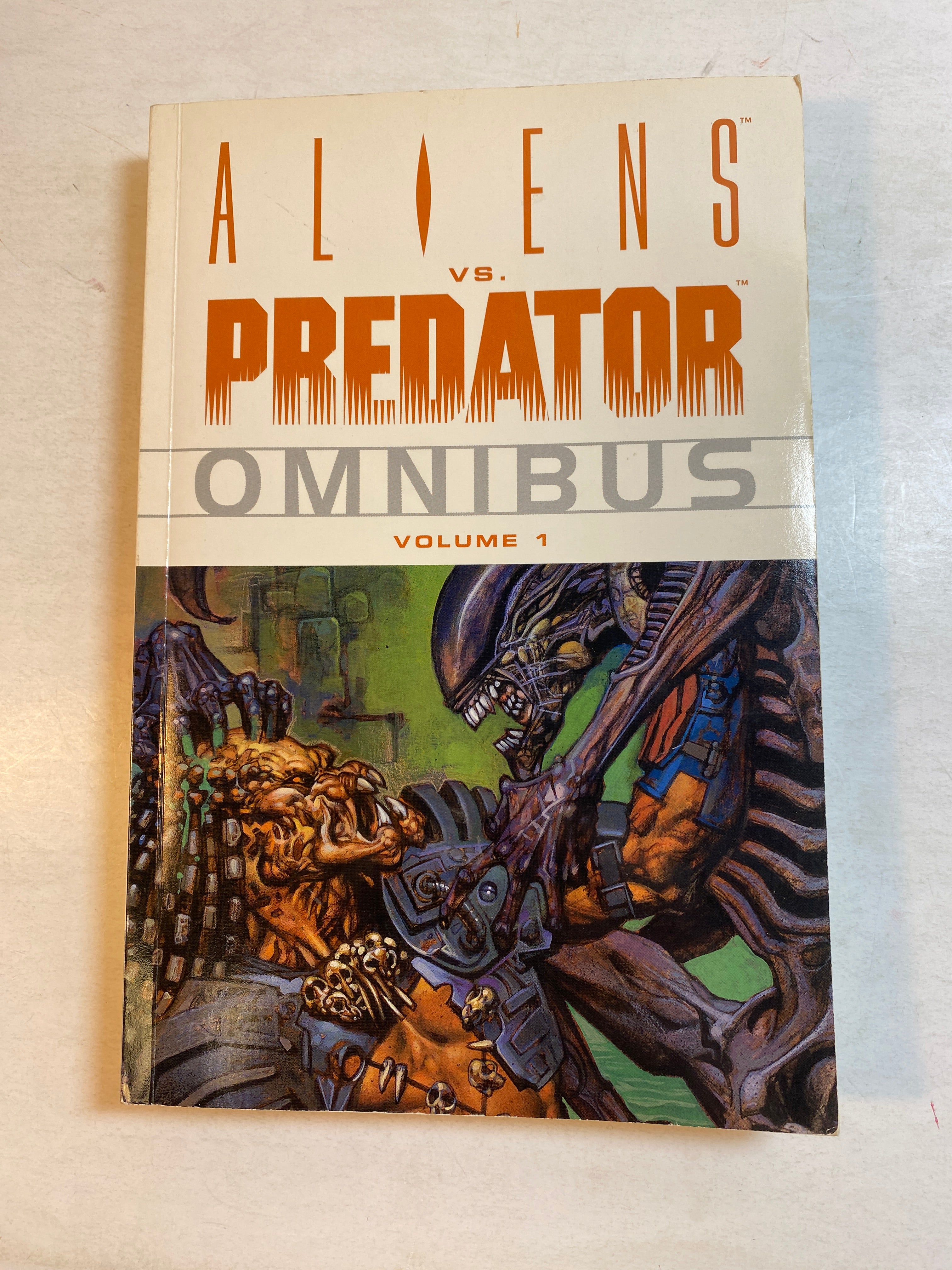 Aliens Vs Predator Omnibus Volume 1 Dark Horse 2007