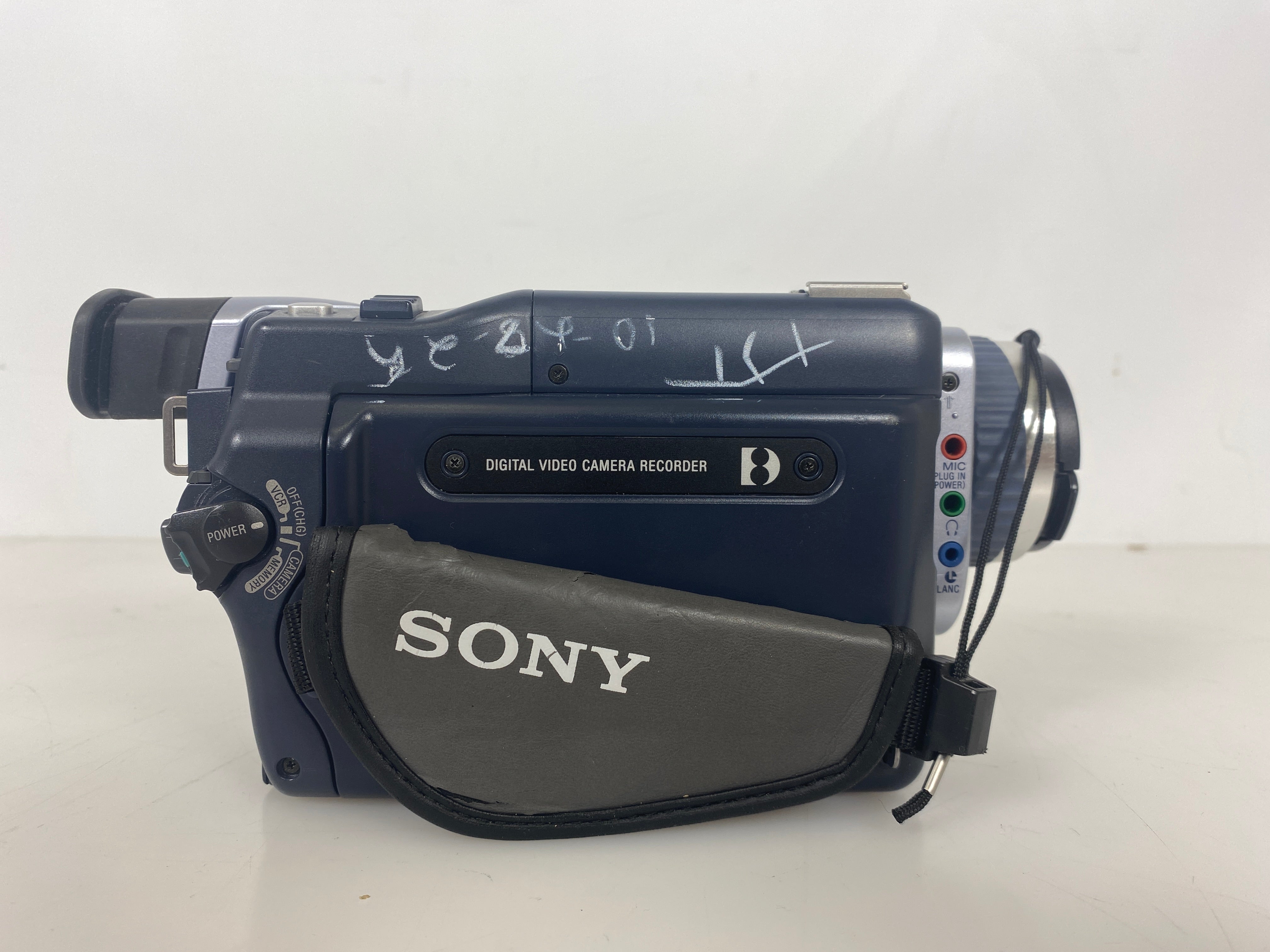 Sony DCR-TRV340 Handycam Camcorder