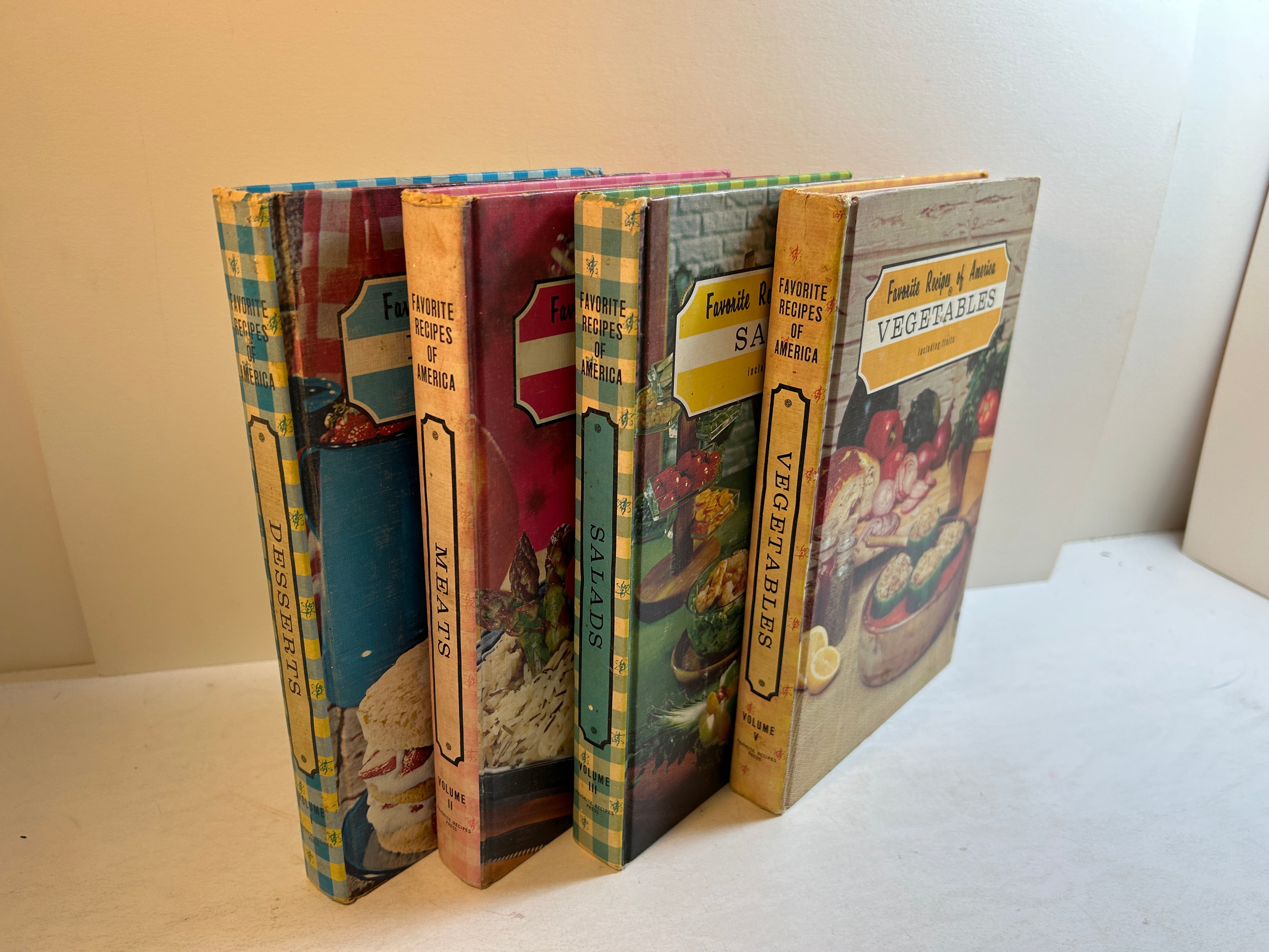 Lot of 4 Favorite Recipes of America Vintage/Kitch Cookbooks 1960s HC