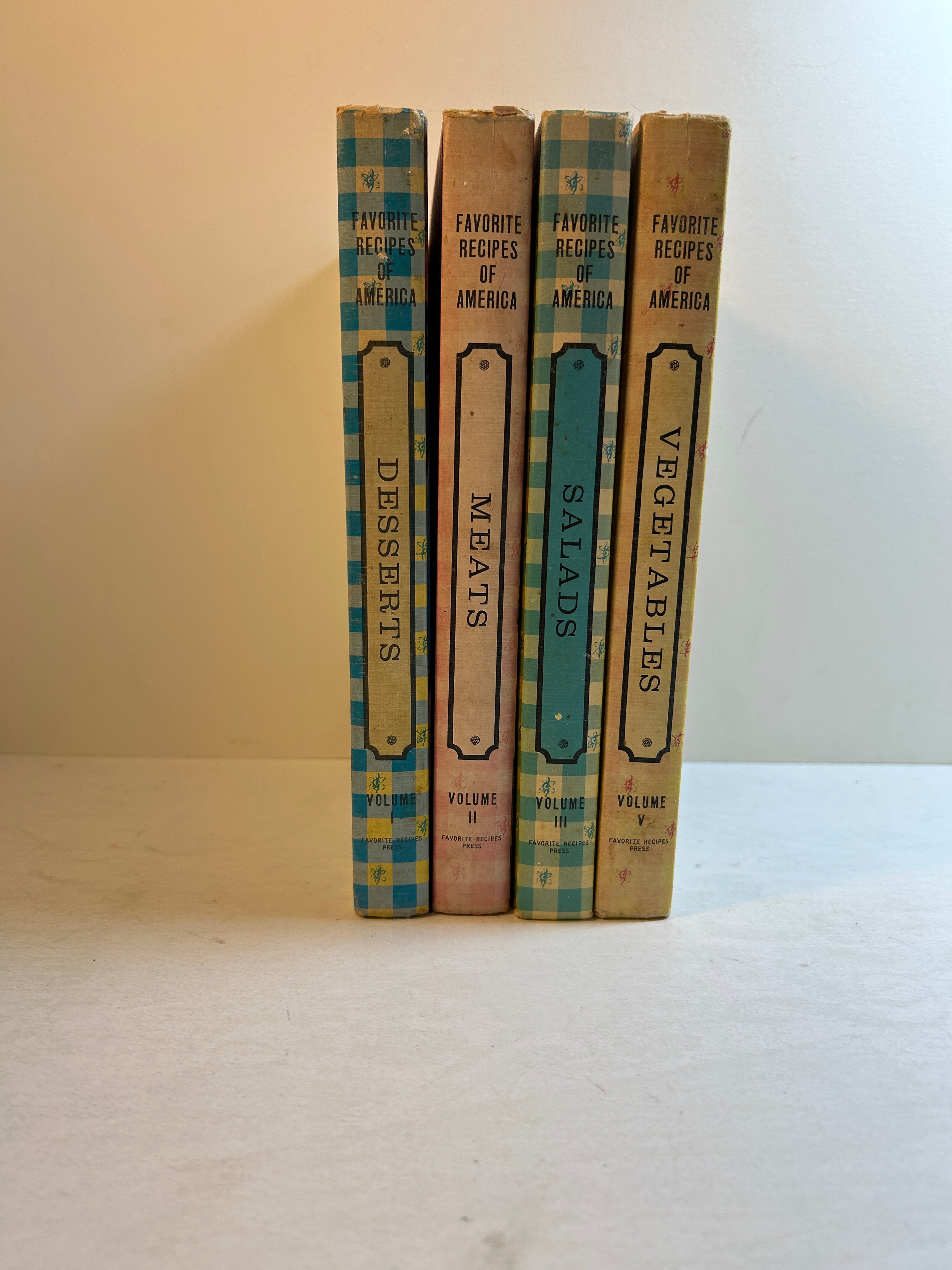 Lot of 4 Favorite Recipes of America Vintage/Kitch Cookbooks 1960s HC
