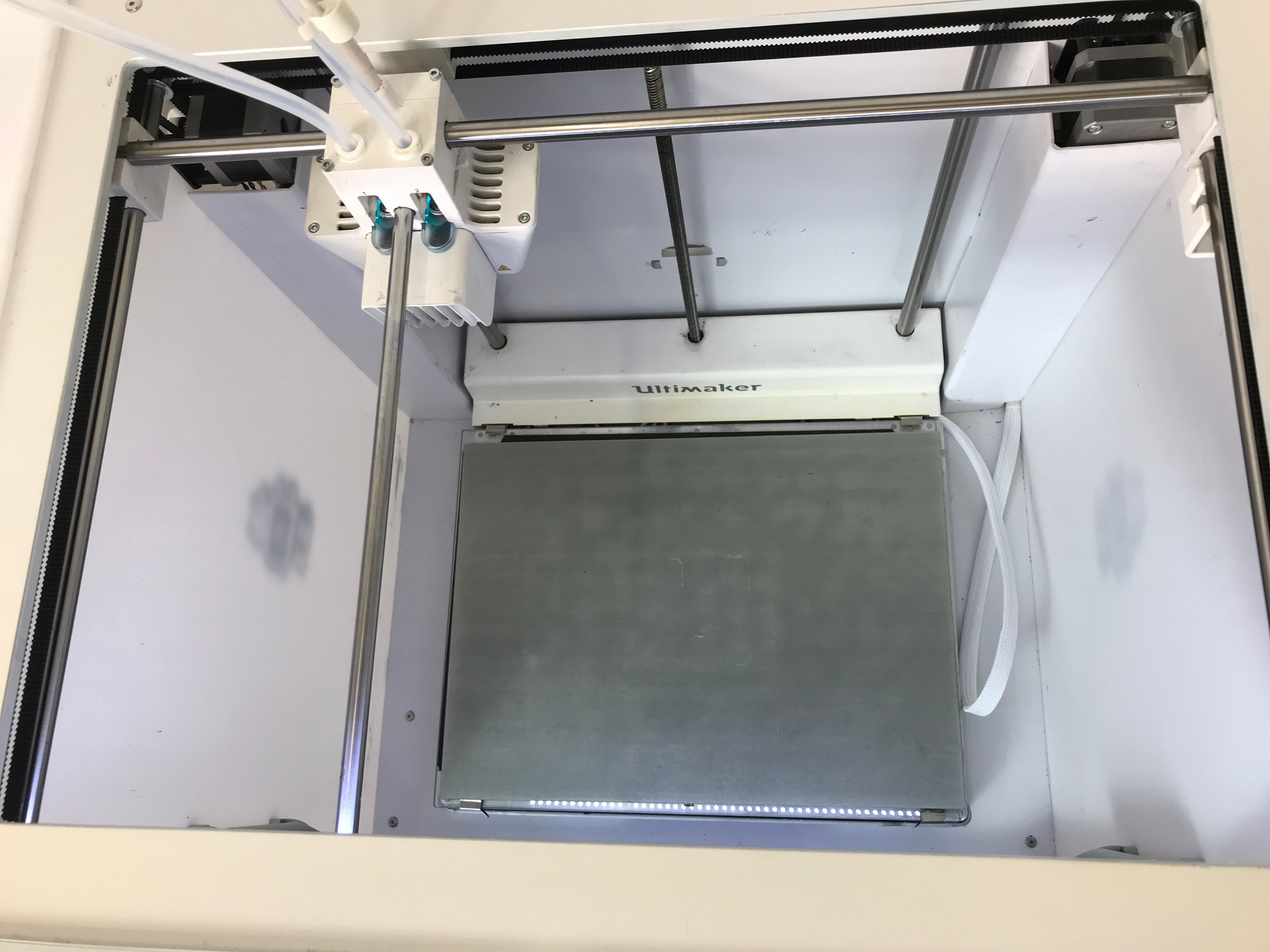 Ultimaker S5 Dual Extrusion Large Format 3D Printer with Accessory Box