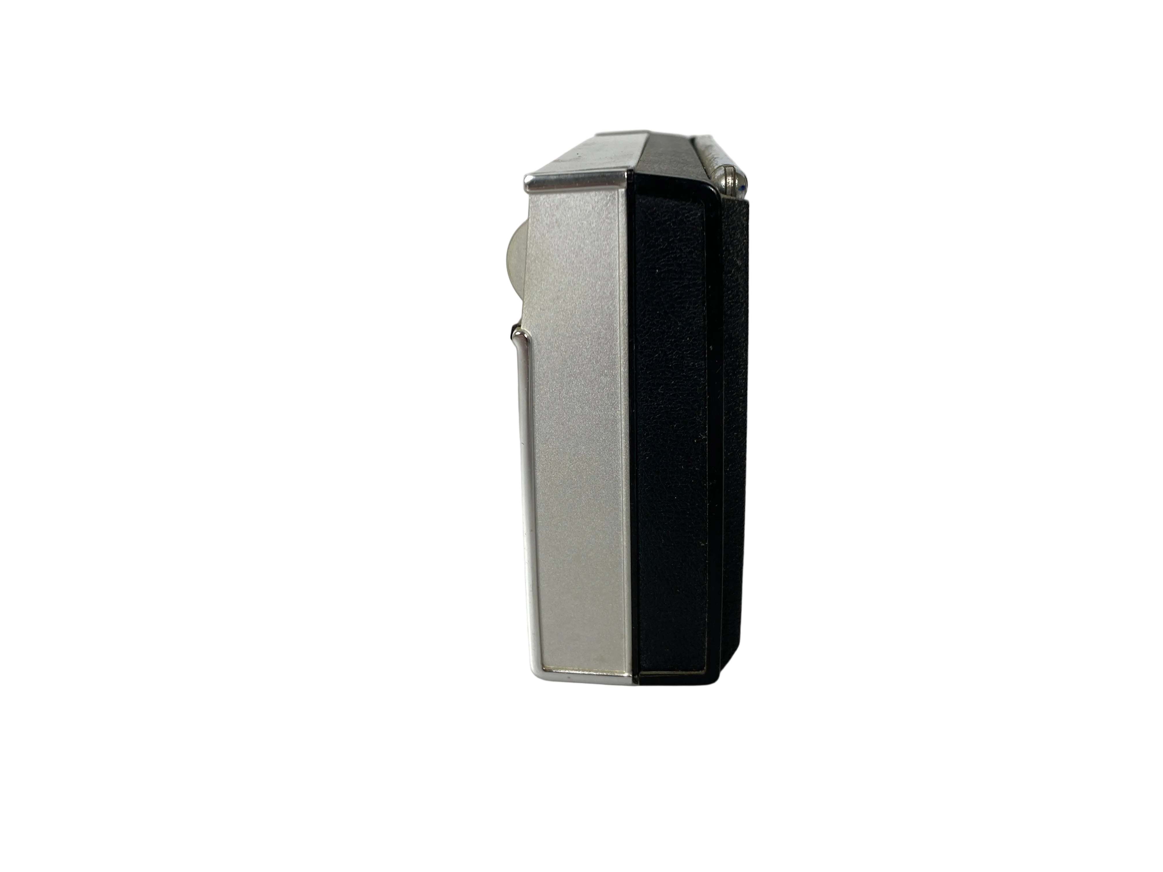 Panasonic RF-680 FM-AM All Transistor Portable Radio