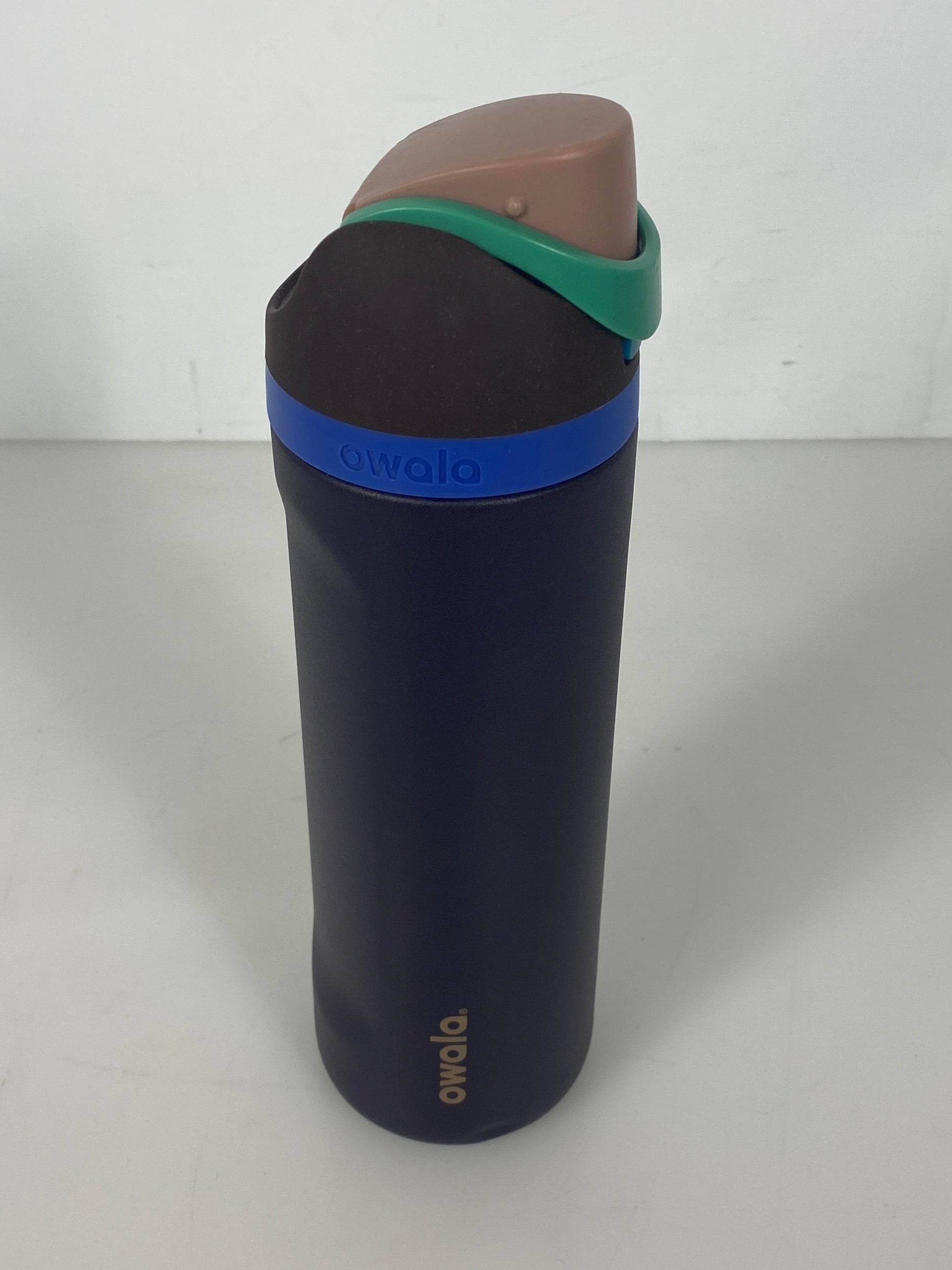 Owala Purple Water Bottle 24 oz