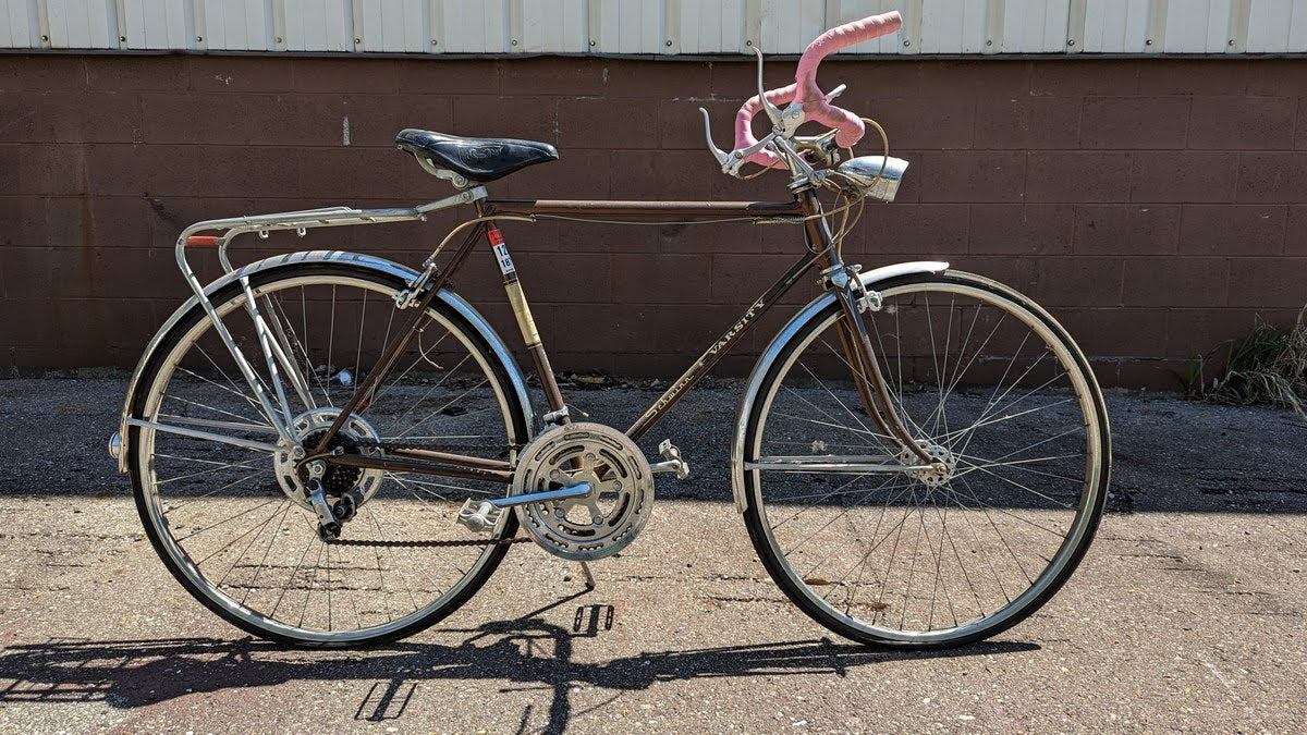 Schwinn Varsity Brown 22"