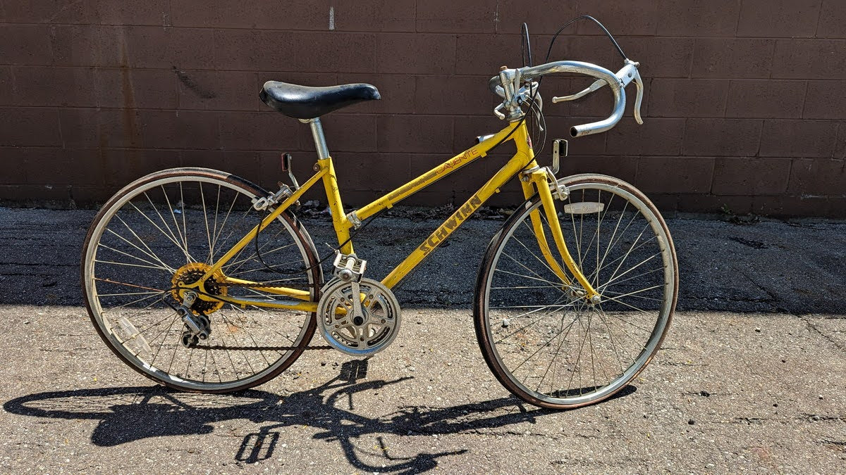 Schwinn Caliente Yellow 24"