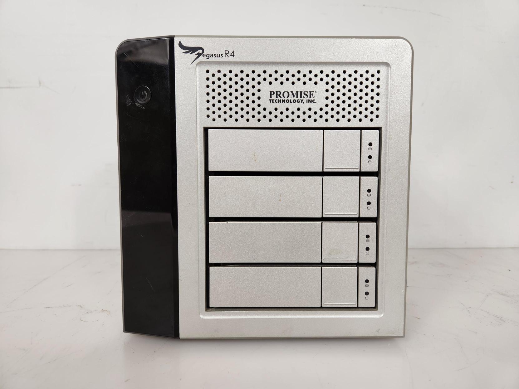 Promise Technology Inc. Pegasus R4 4-Bay RAID Storage Array *No HDD*