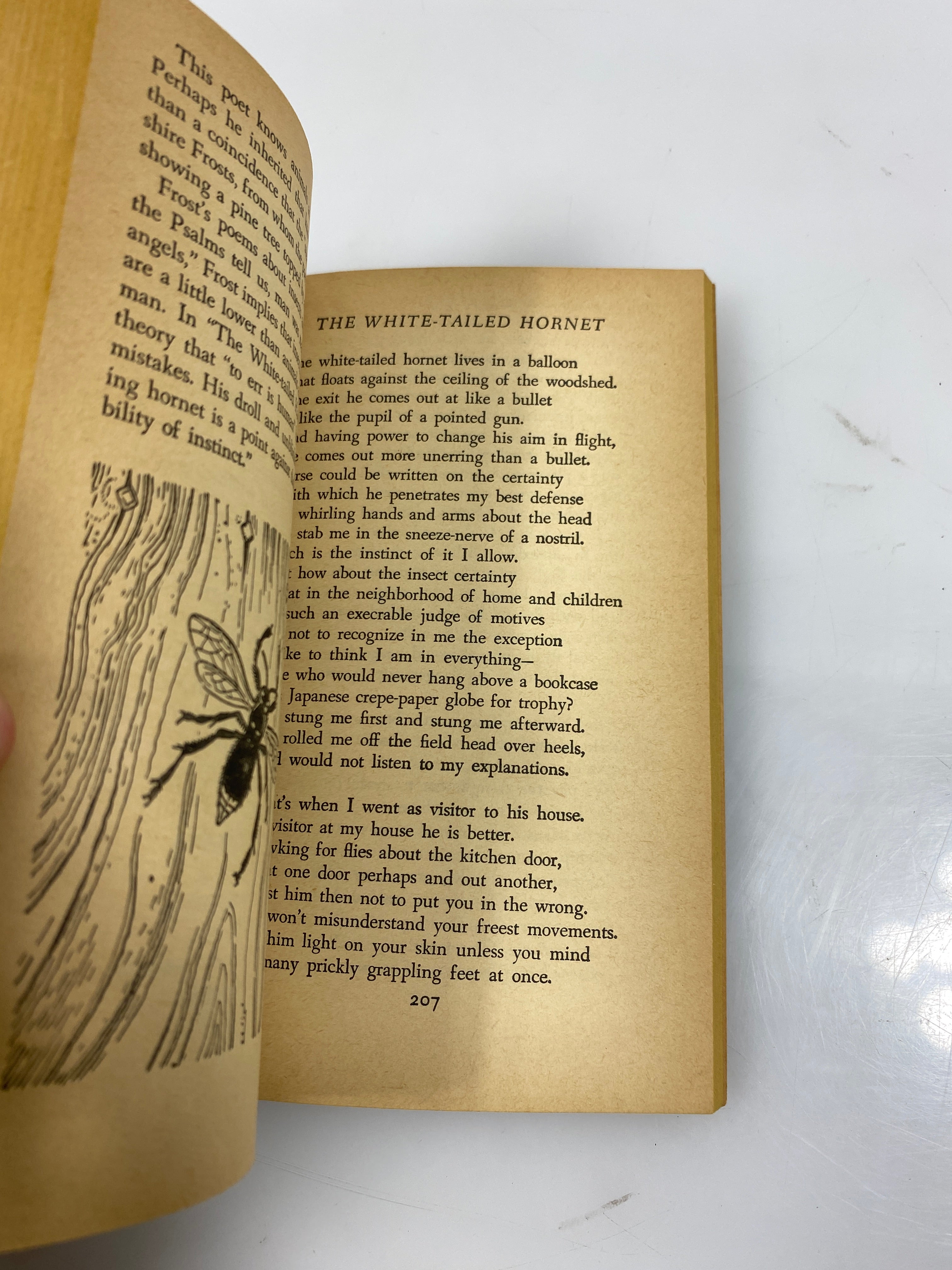 A Pocket Book of Robert Frost's Poems 1961 SC