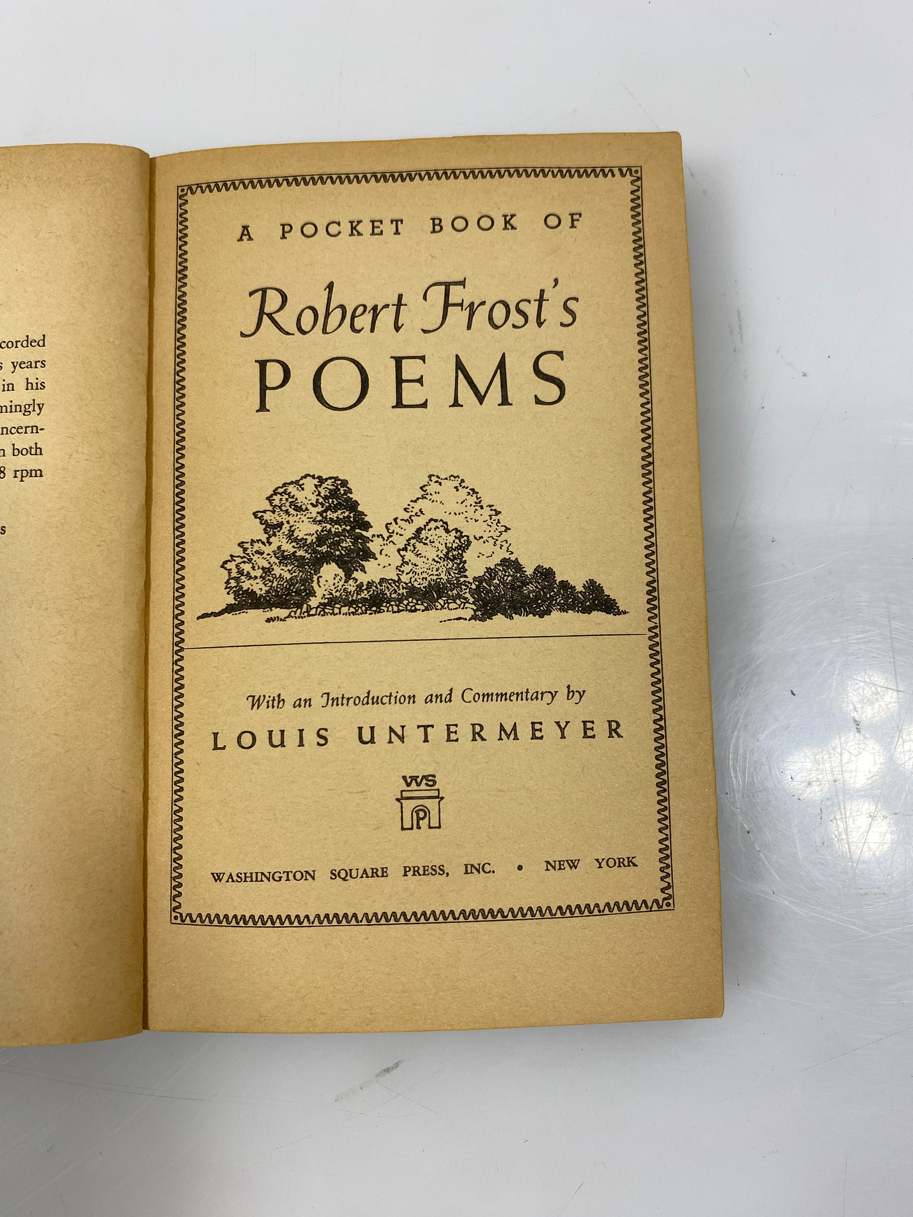 A Pocket Book of Robert Frost's Poems 1961 SC