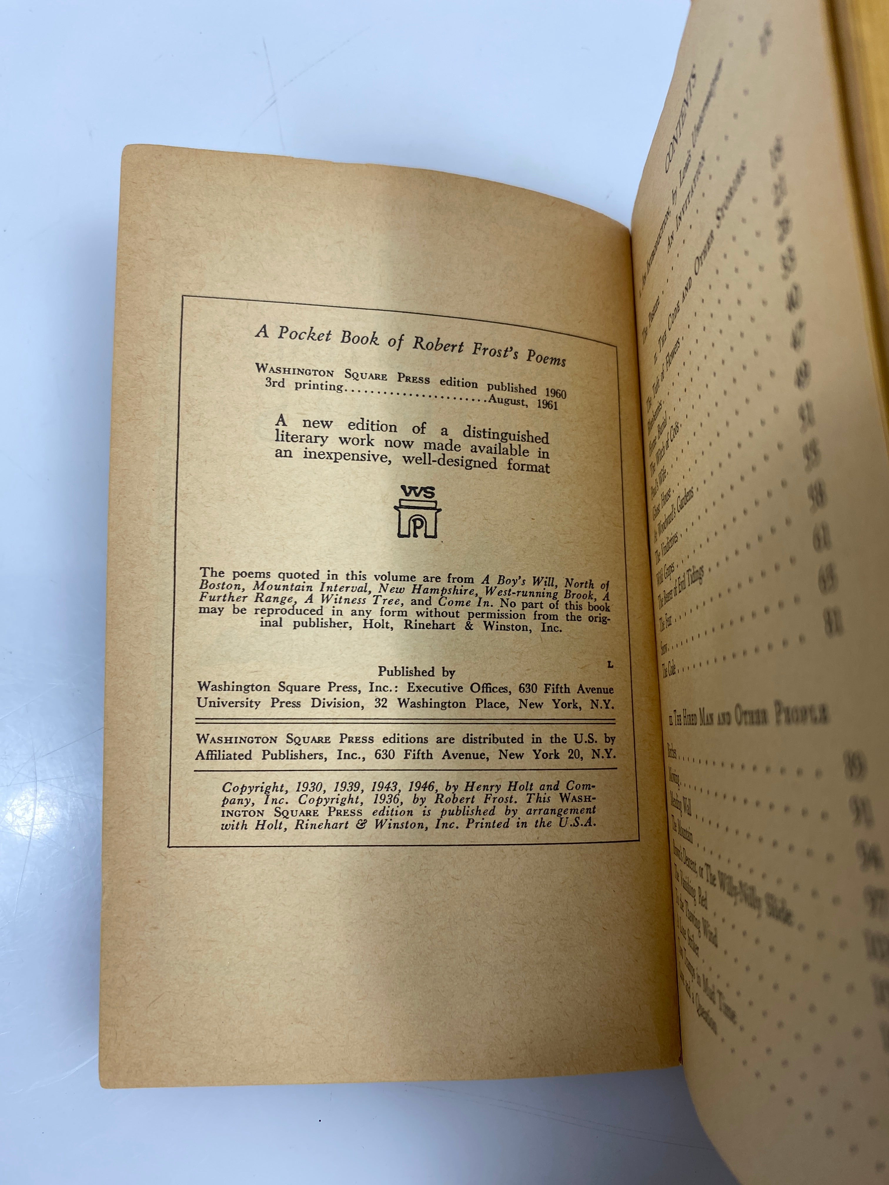 A Pocket Book of Robert Frost's Poems 1961 SC