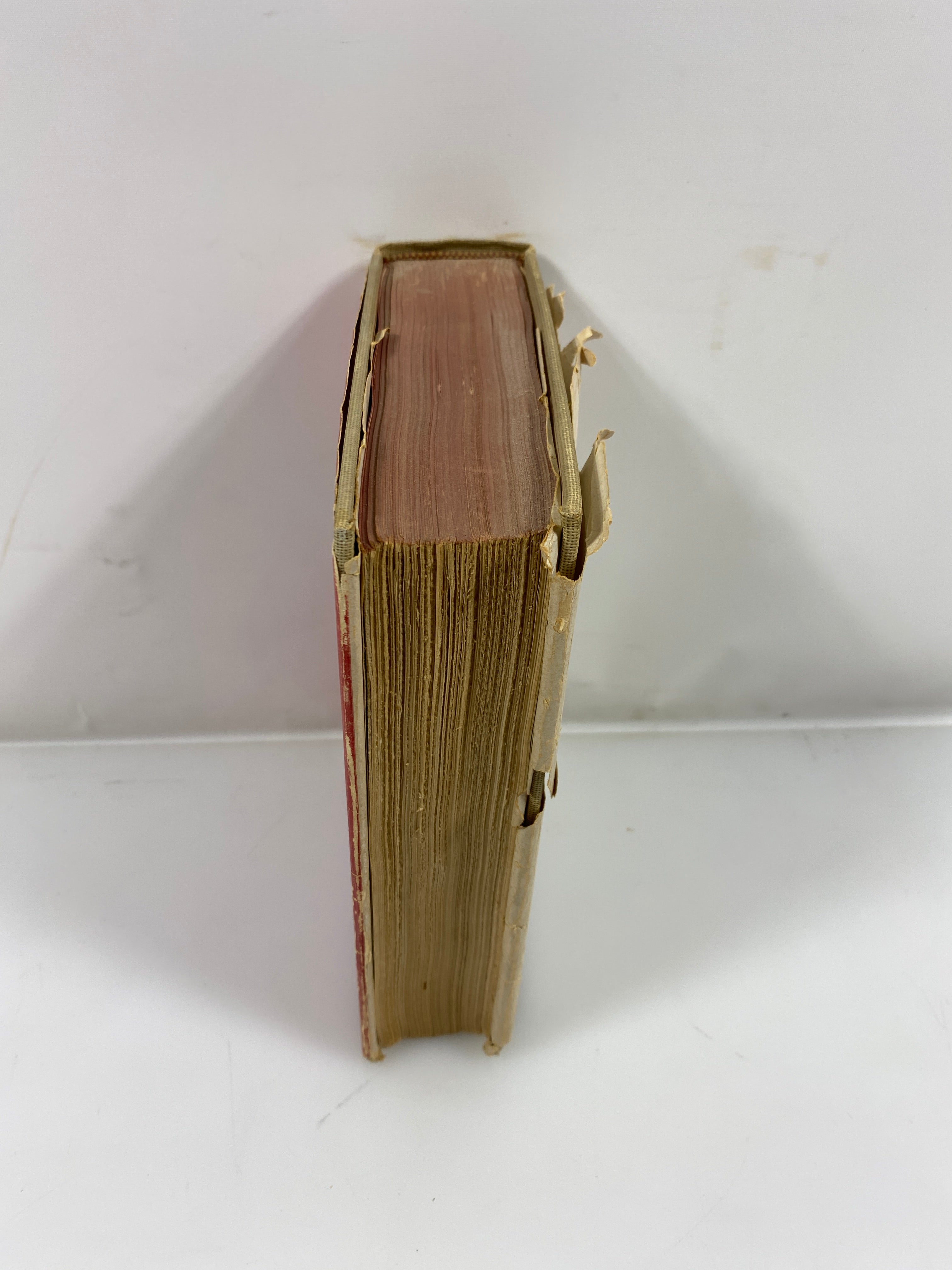 A Subtreasury of American Humor White/White 1941 HCDJ