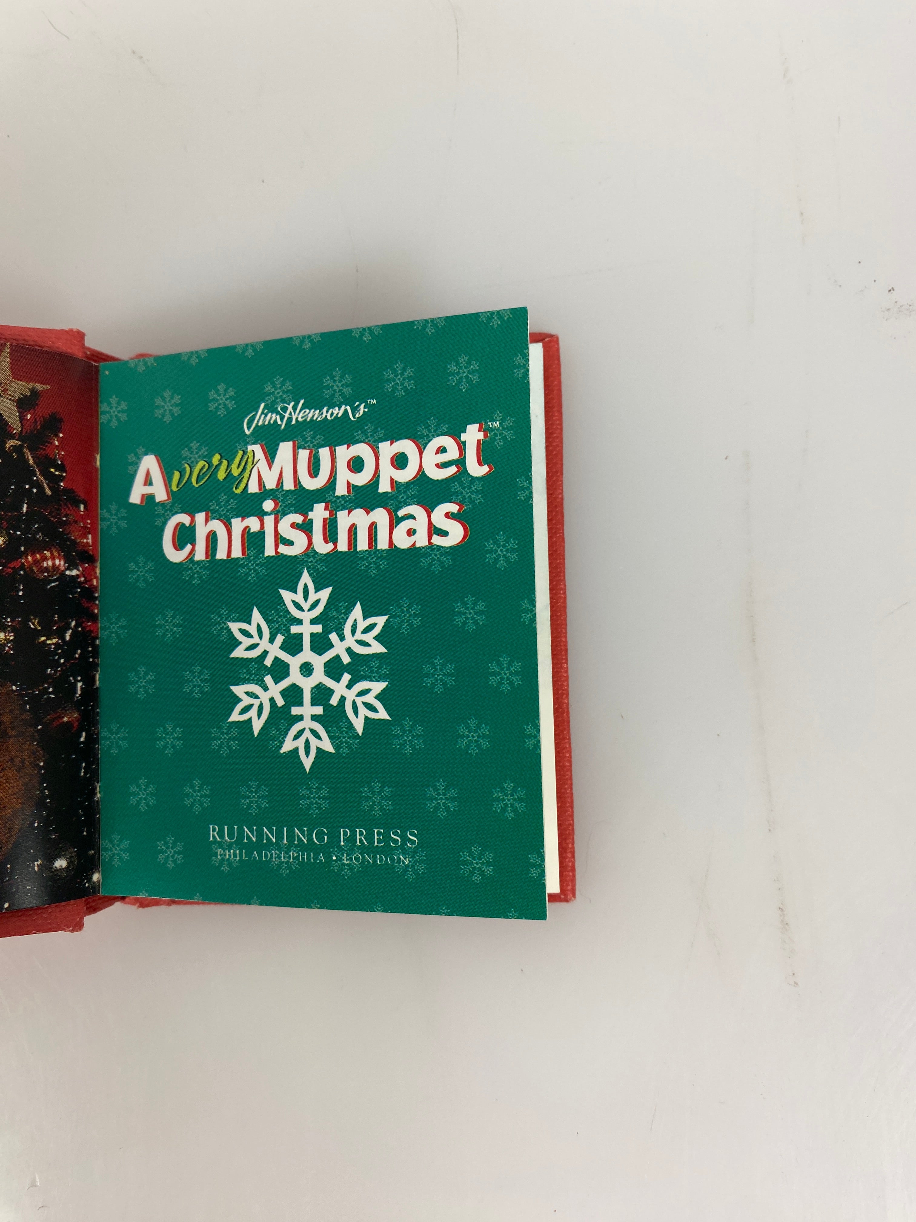 A Very Muppet Christmas HC tiny book 1999