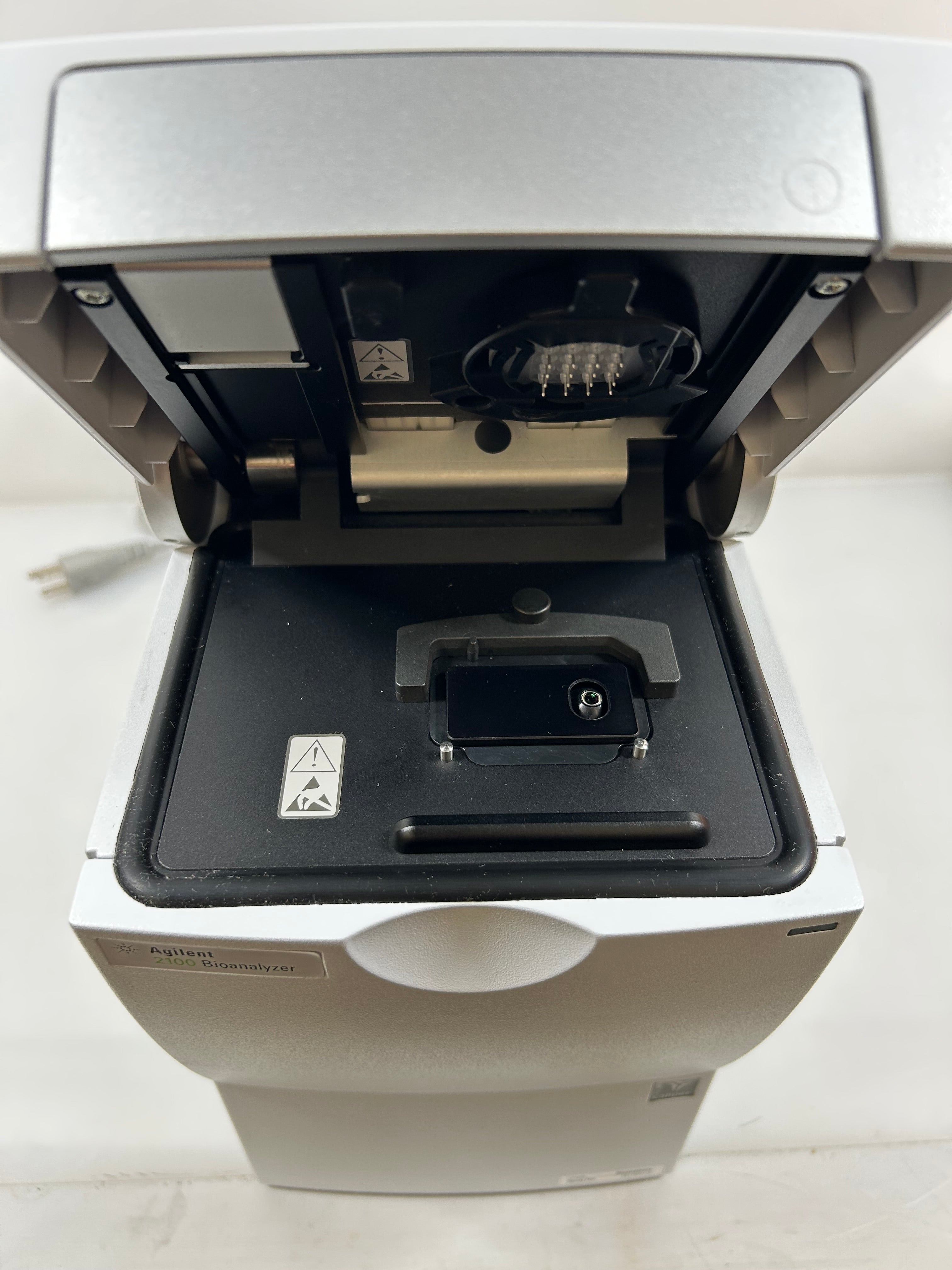 Agilent 2100 Electrophoresis Bioanalyzer