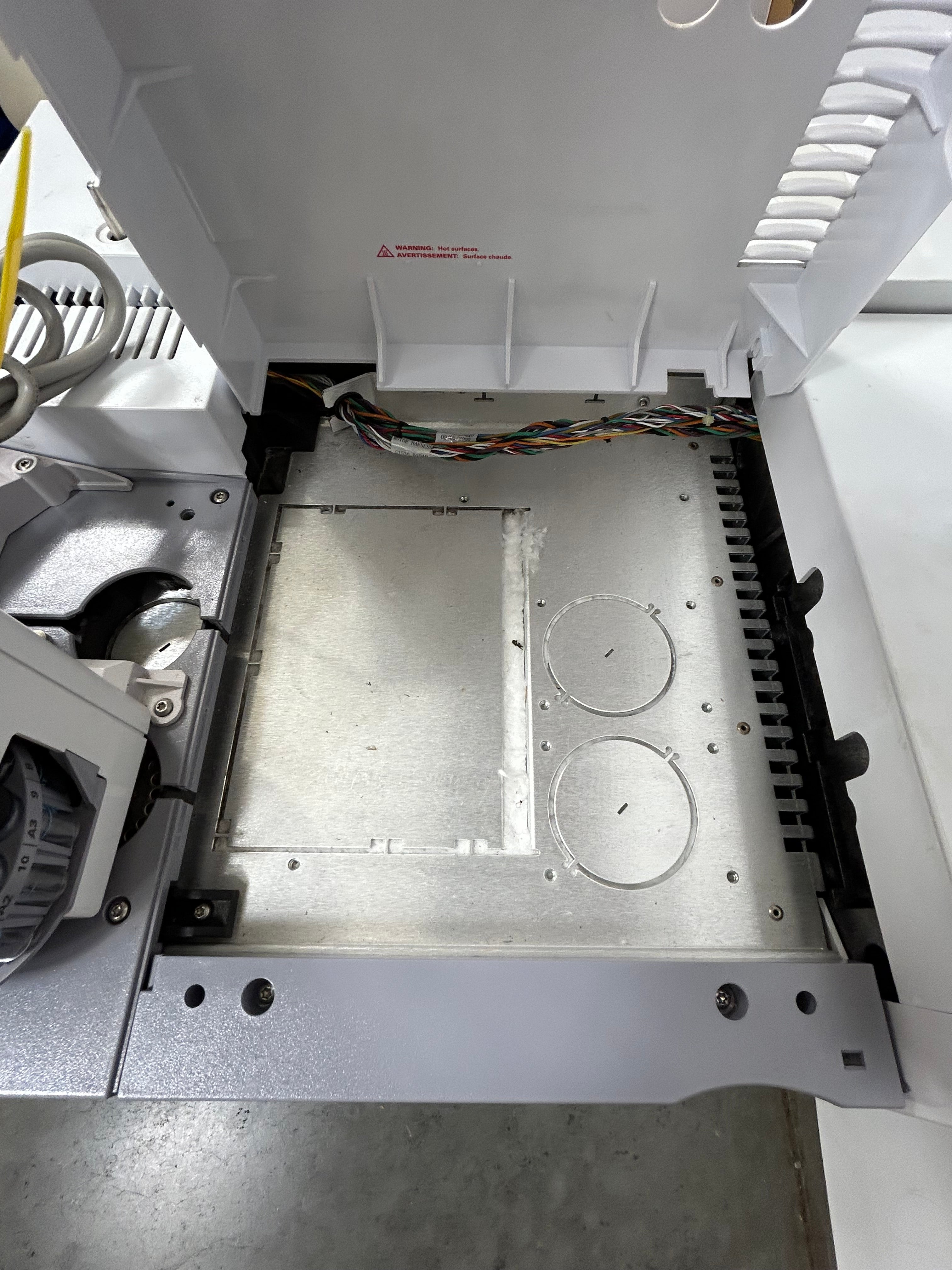 Agilent 6890N Gas Chromatography GC System with Agilent 7683B Automatic Liquid Sampler