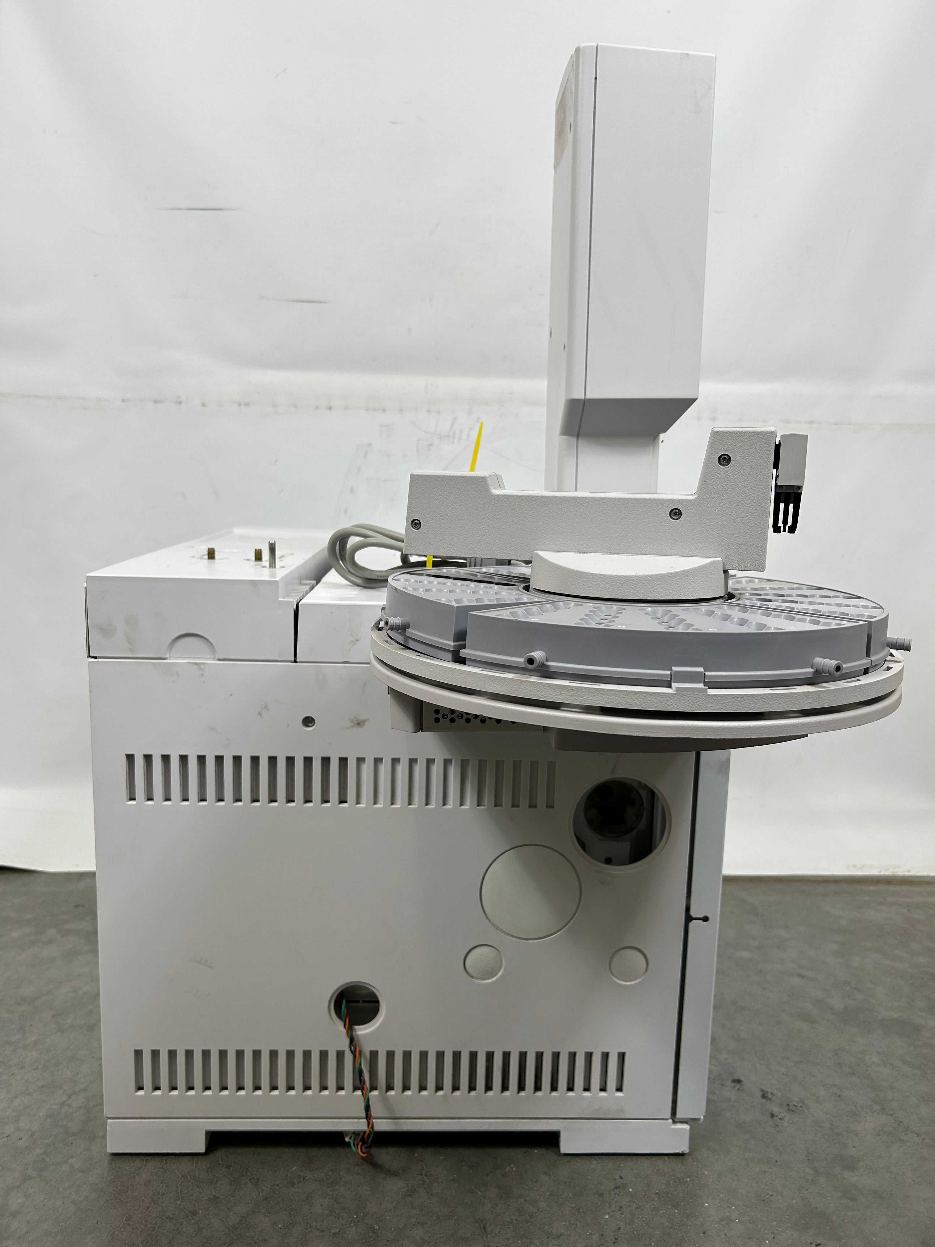 Agilent 6890N Gas Chromatography GC System with Agilent 7683B Automatic Liquid Sampler