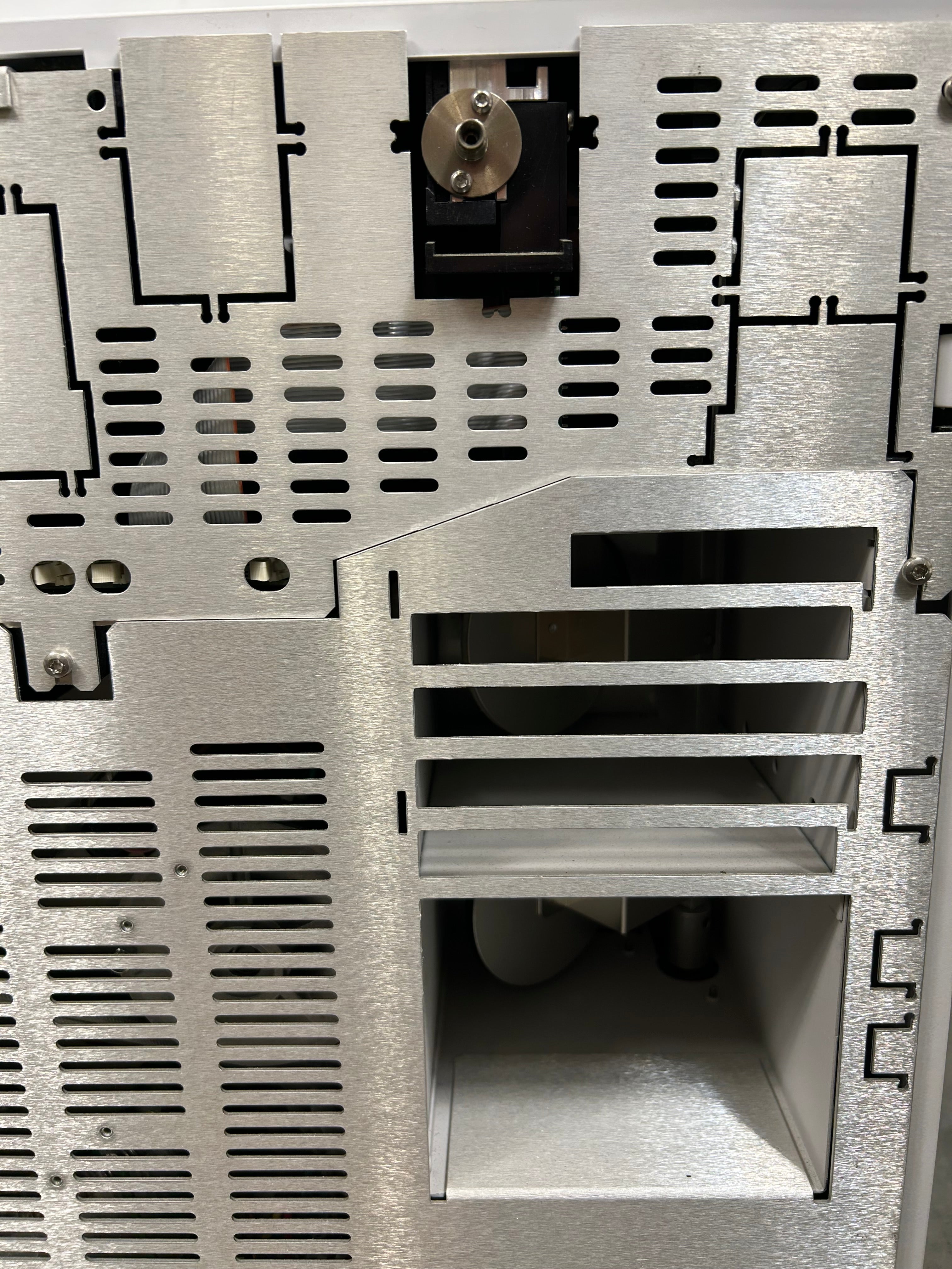 Agilent 6890N Gas Chromatography GC System with Agilent 7683B Automatic Liquid Sampler