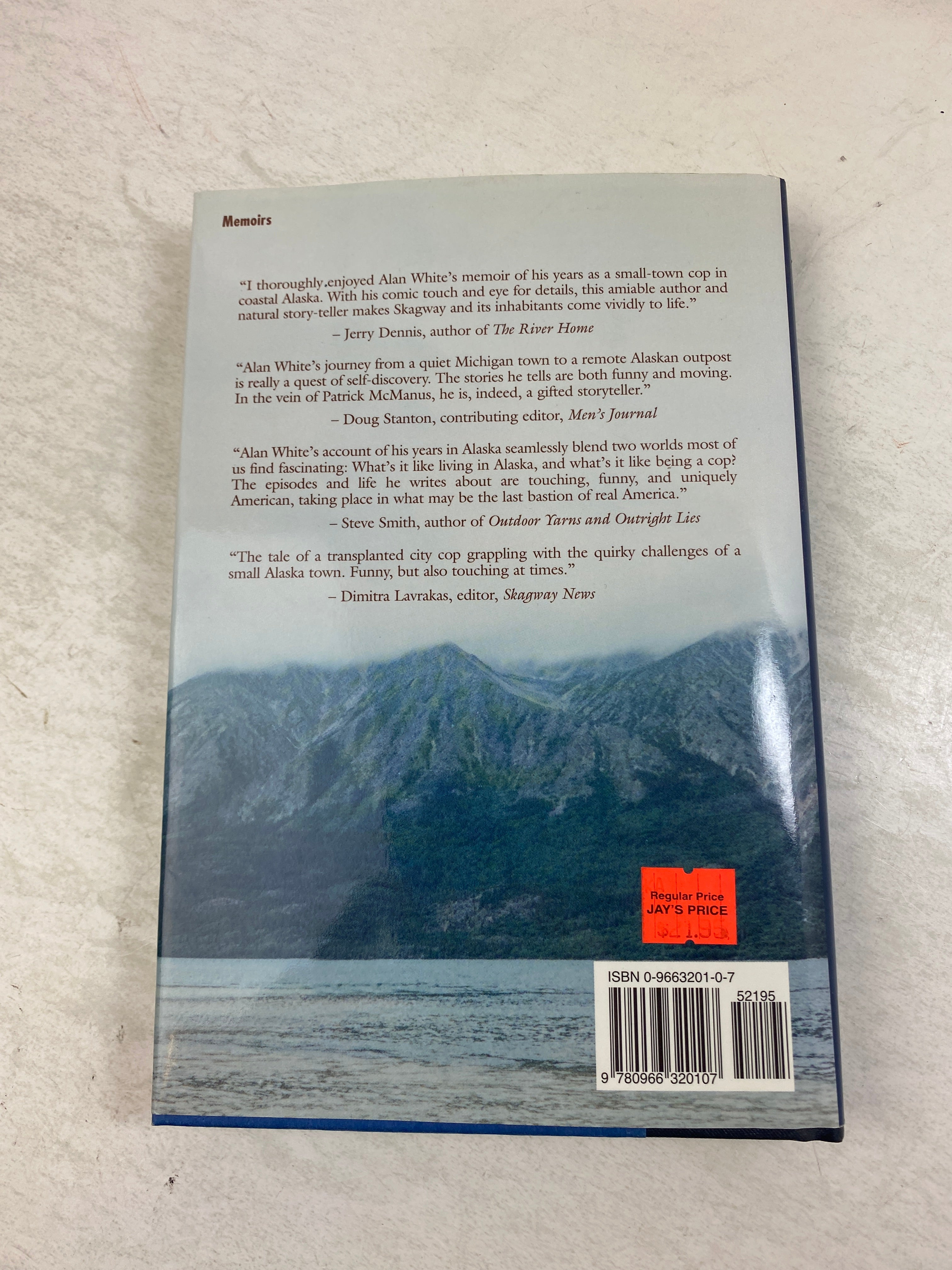 Alaska Beyond Blue Eyes Alan White HCDJ 1998 *Signed*