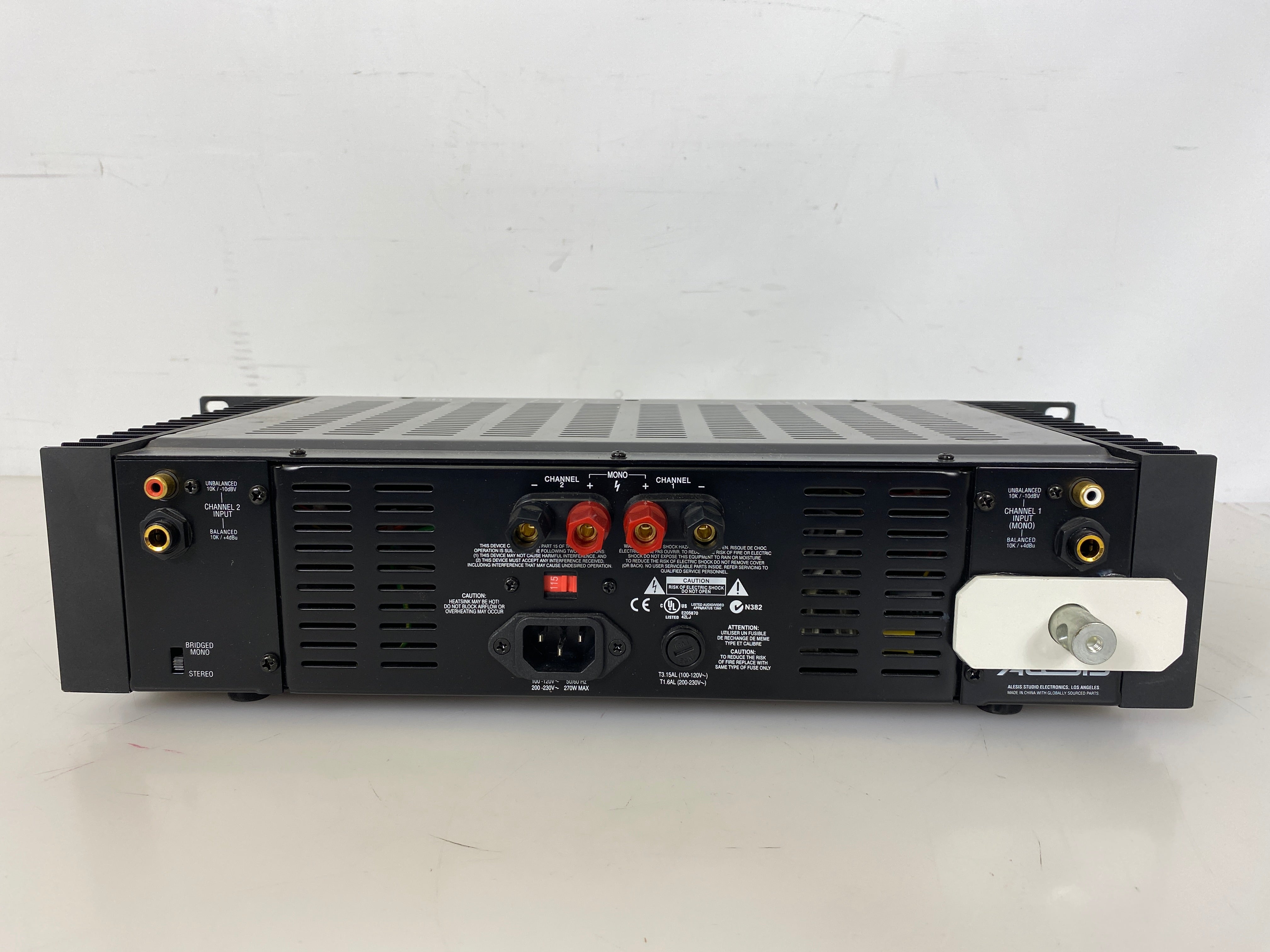 Alesis RA150 Power Amplifier