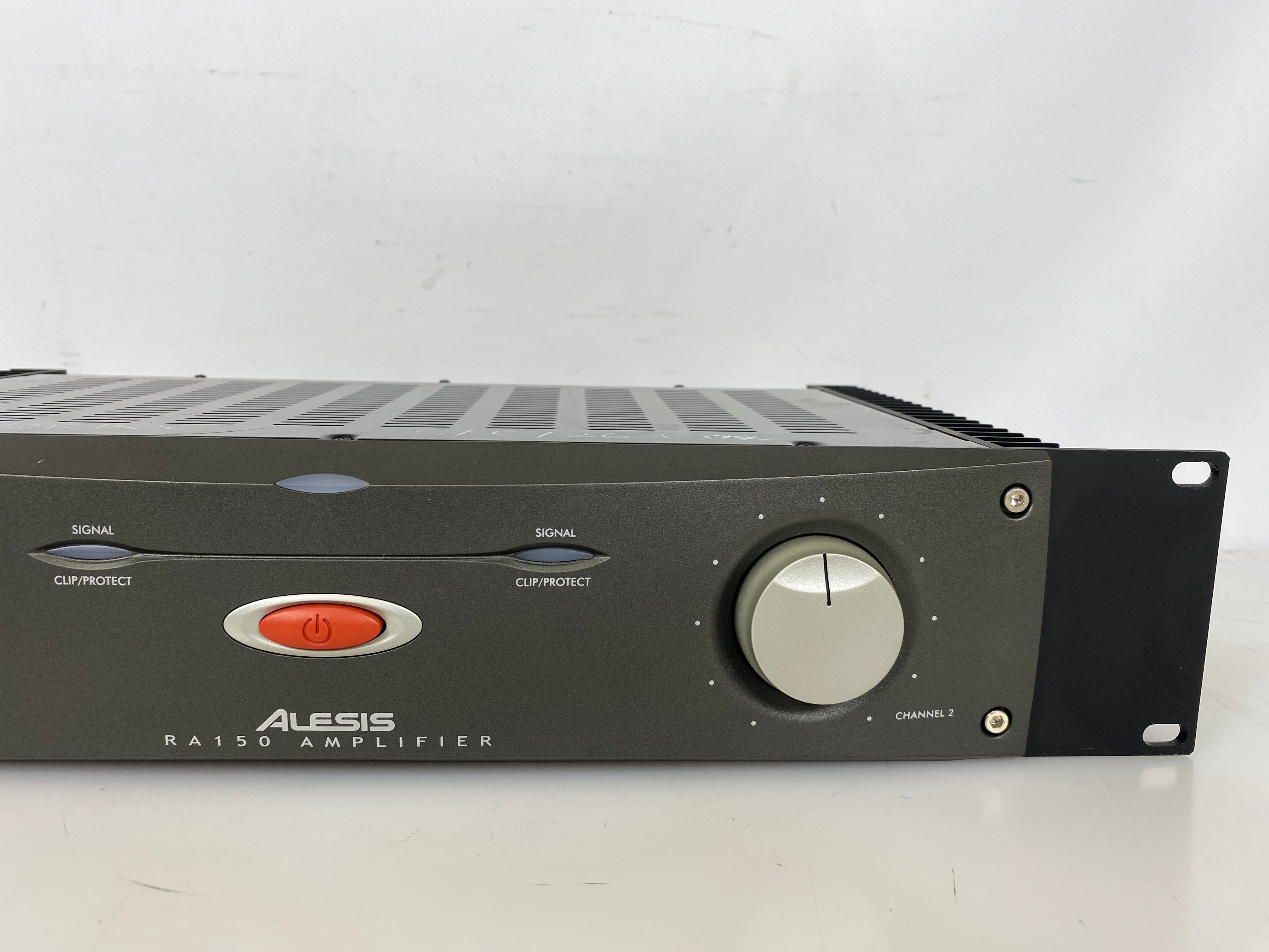 Alesis RA150 Power Amplifier