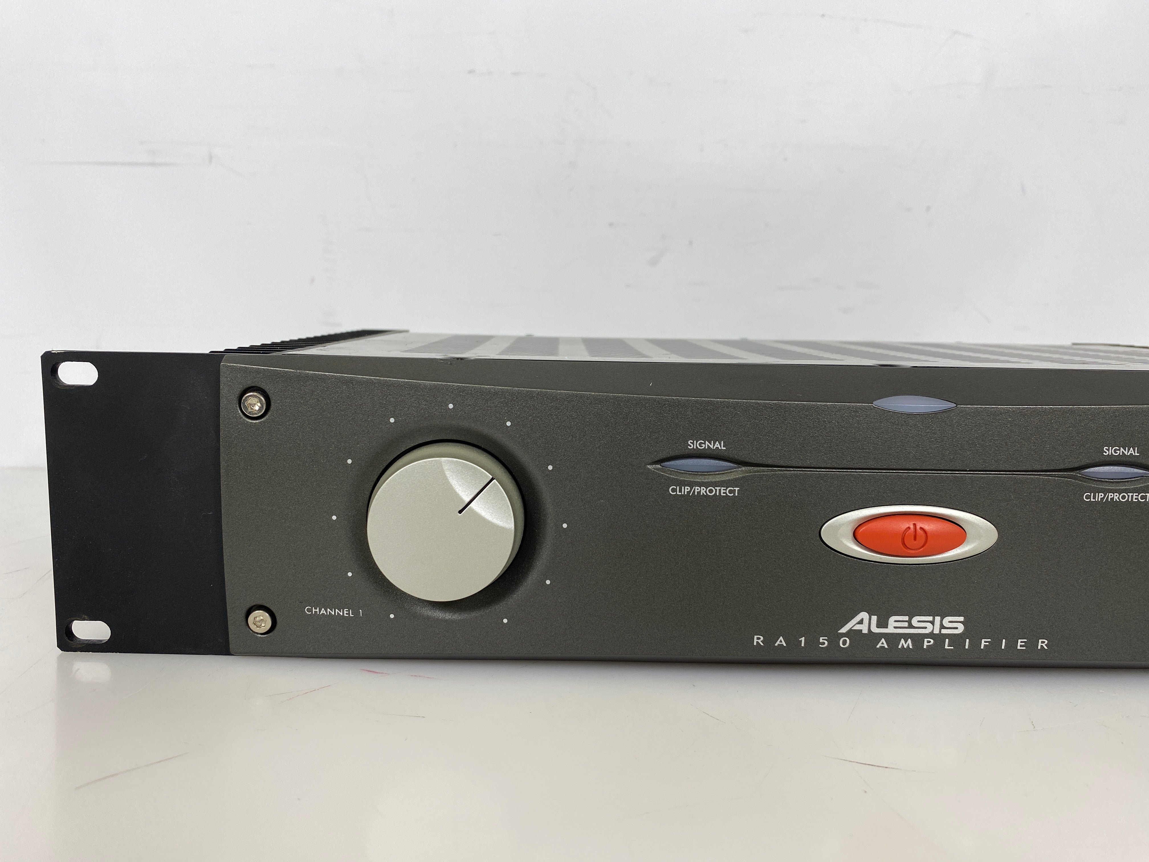 Alesis RA150 Power Amplifier