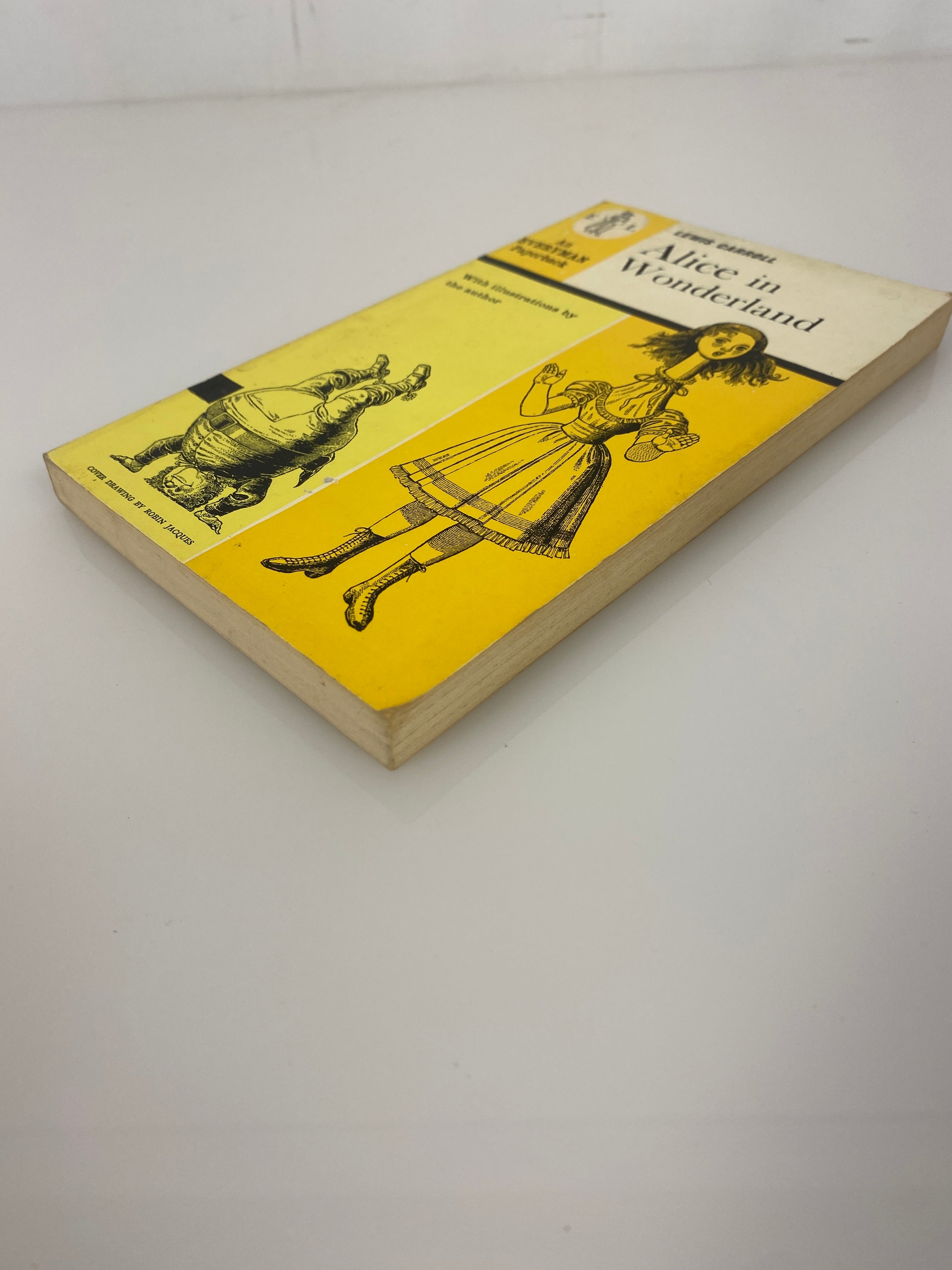 Alice in Wonderland Lewis Carroll vintage Everyman Paperback 1971