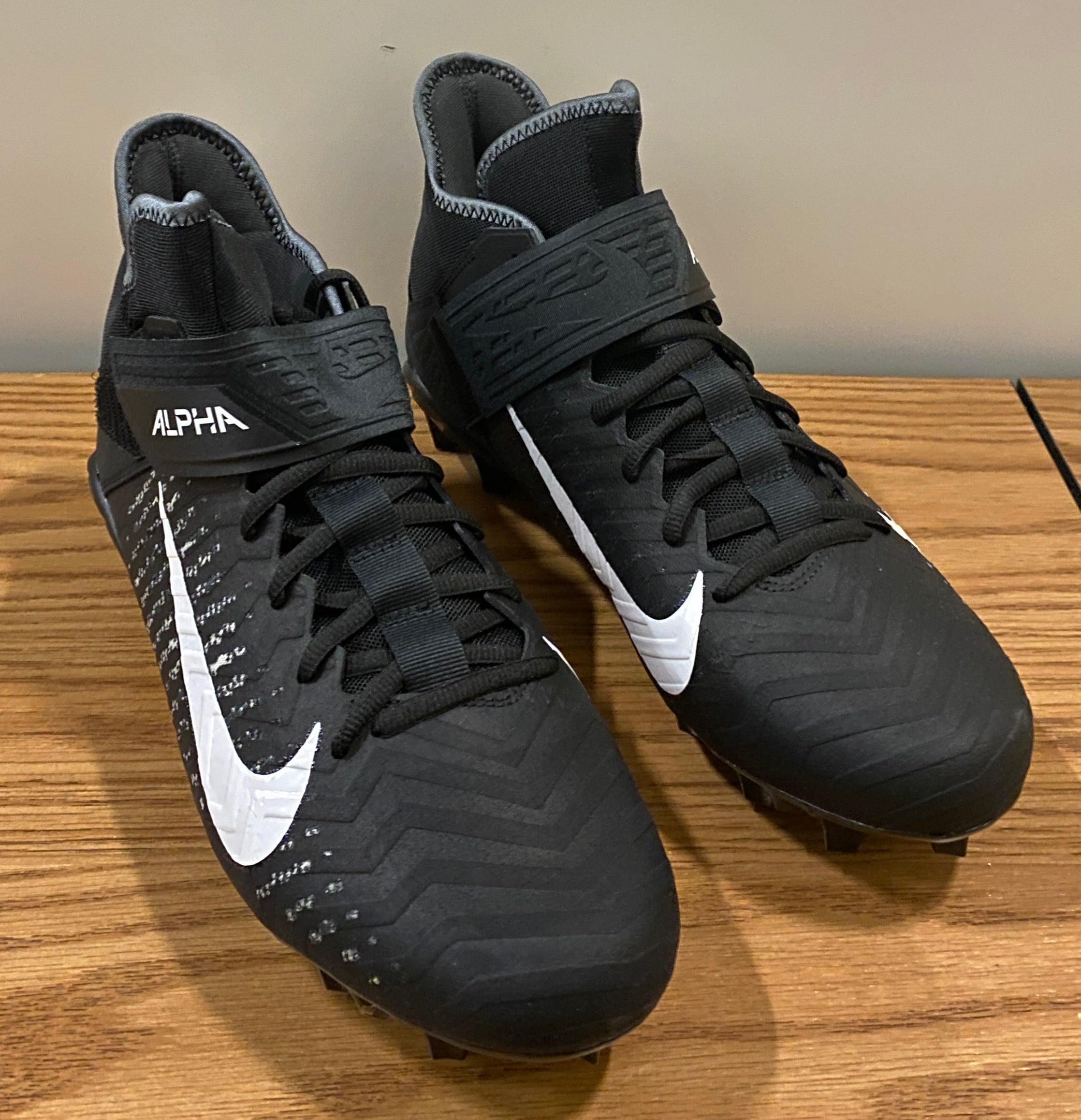 Alpha Menace Menace Pro WD P Football Cleats Size 11