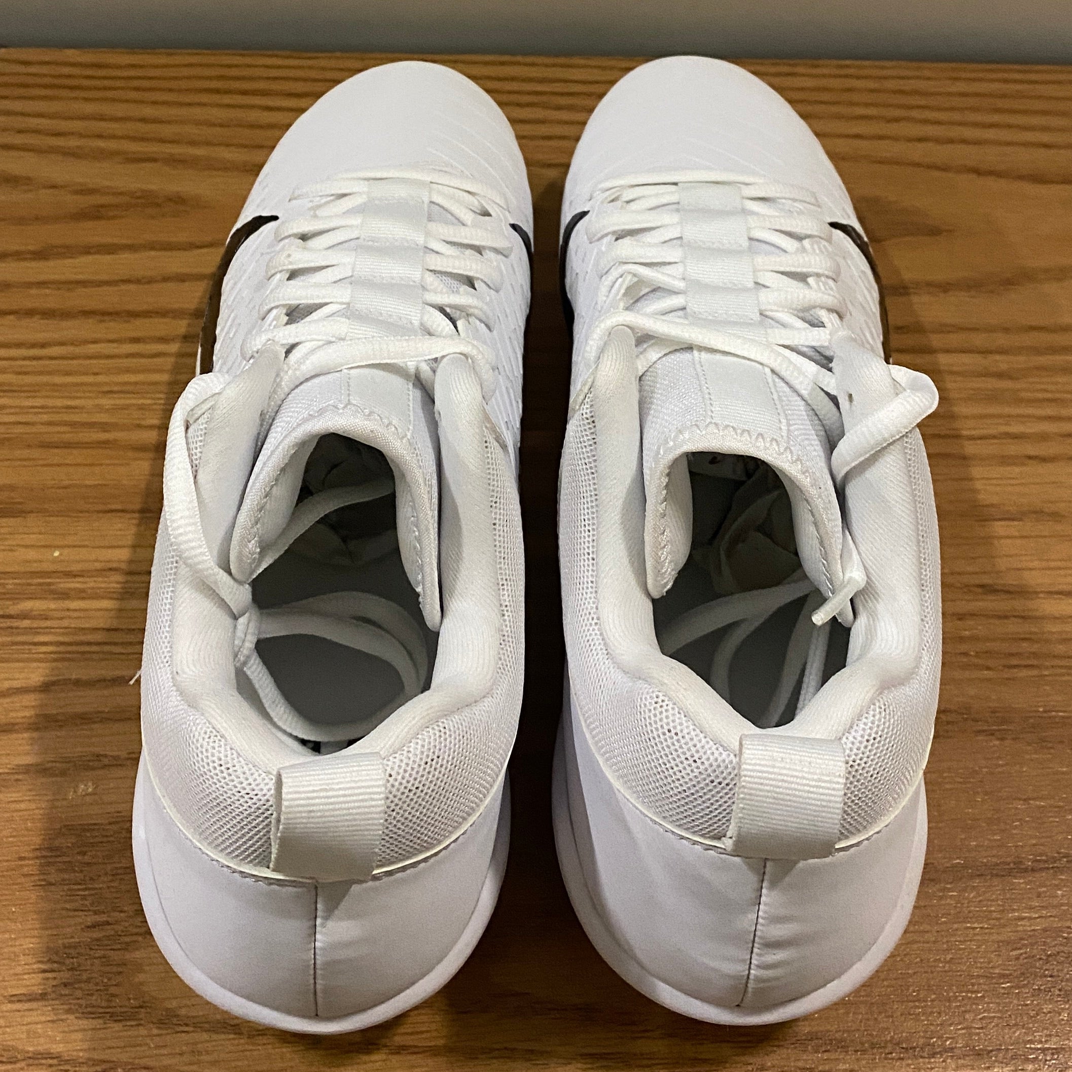 Alpha Menace Pro Low P Football Cleats Size 10 (White)