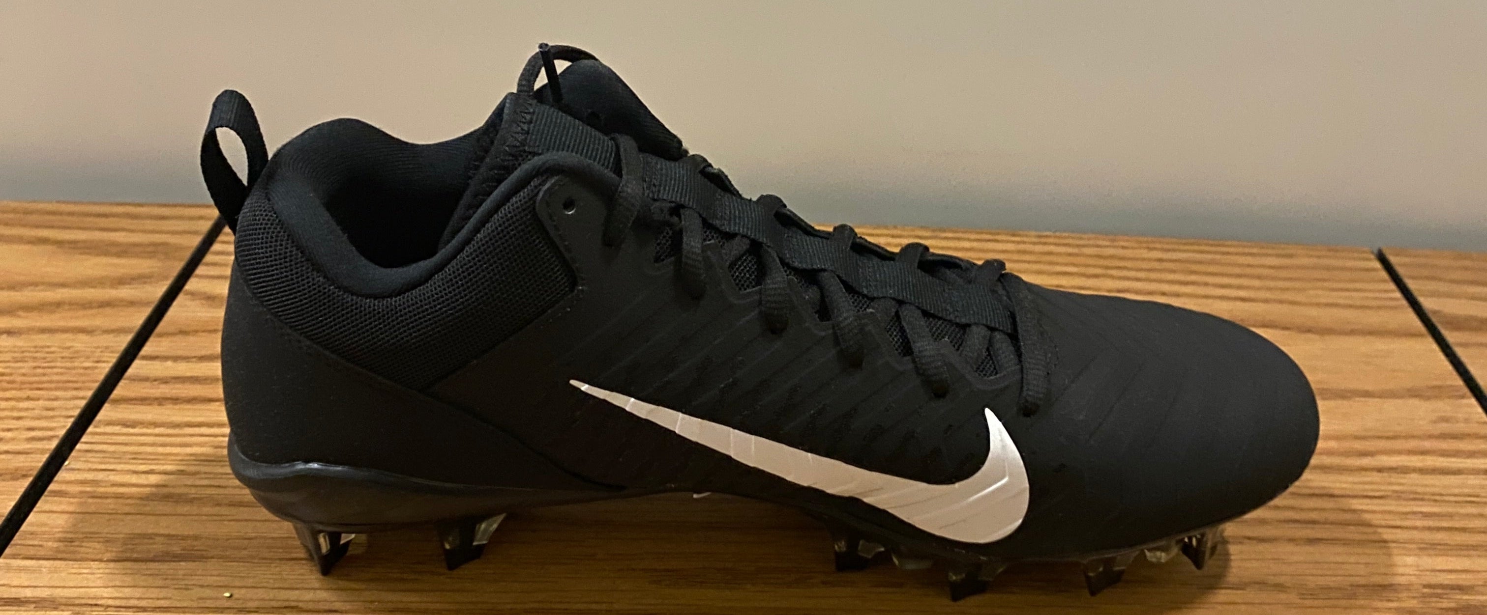 Alpha Menace Pro Low P Football Cleats Size 10 (Black)