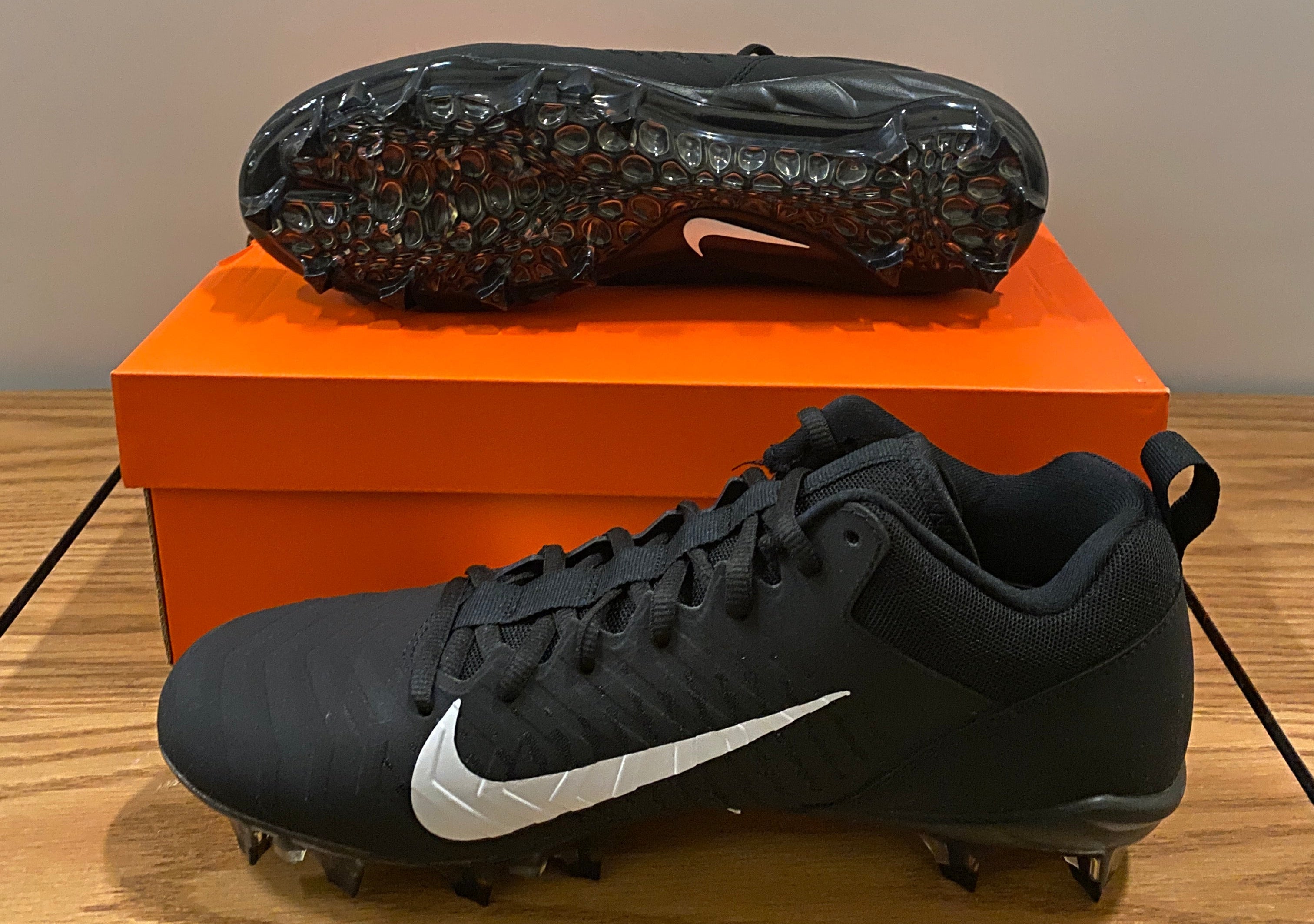 Alpha Menace Pro Low P Football Cleats Size 10 (Black)