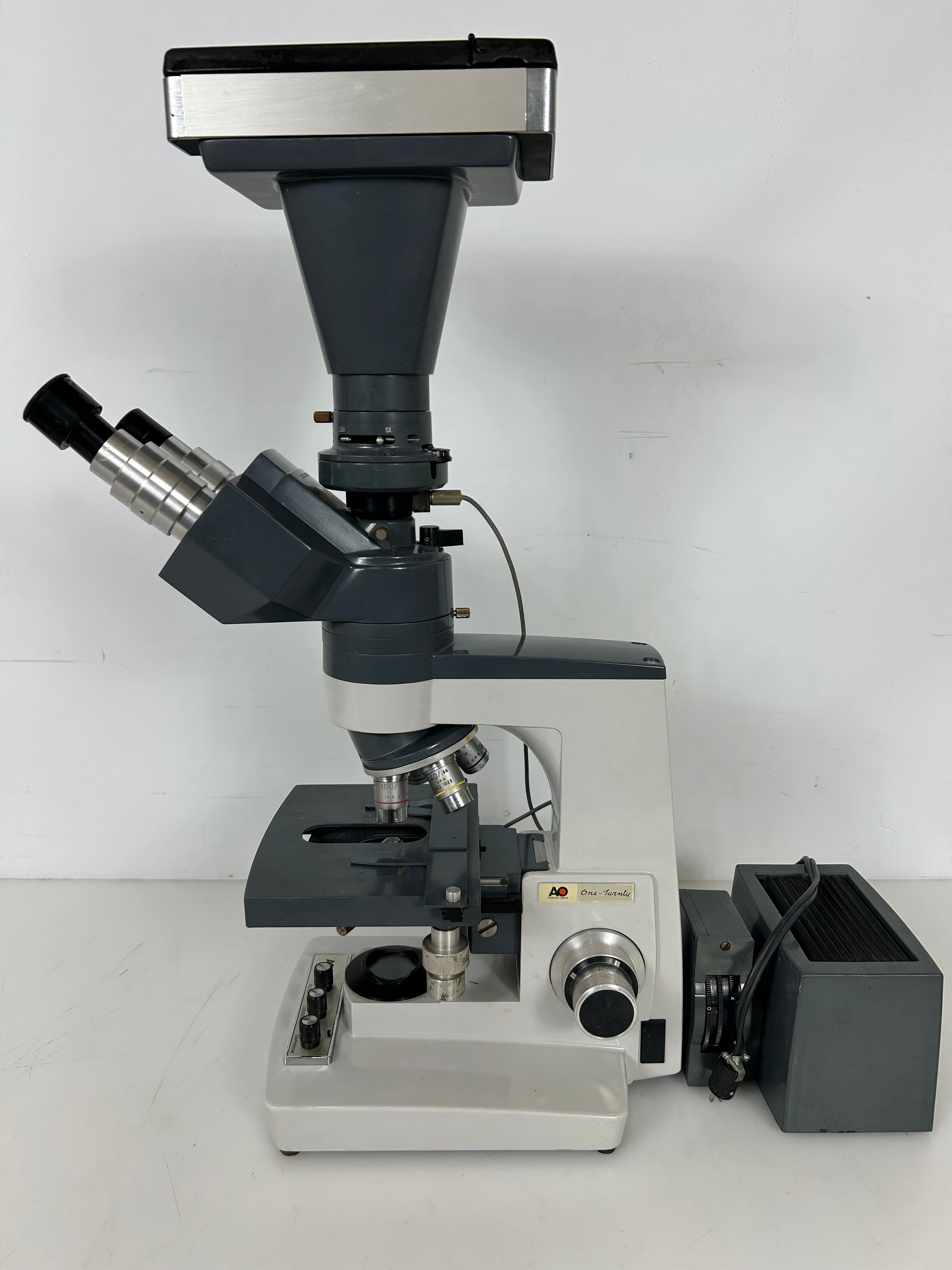 American Optical One-Ten Microstar Trinocular Laboratory Microscope with Polaroid Camera Attatchment *Untested*