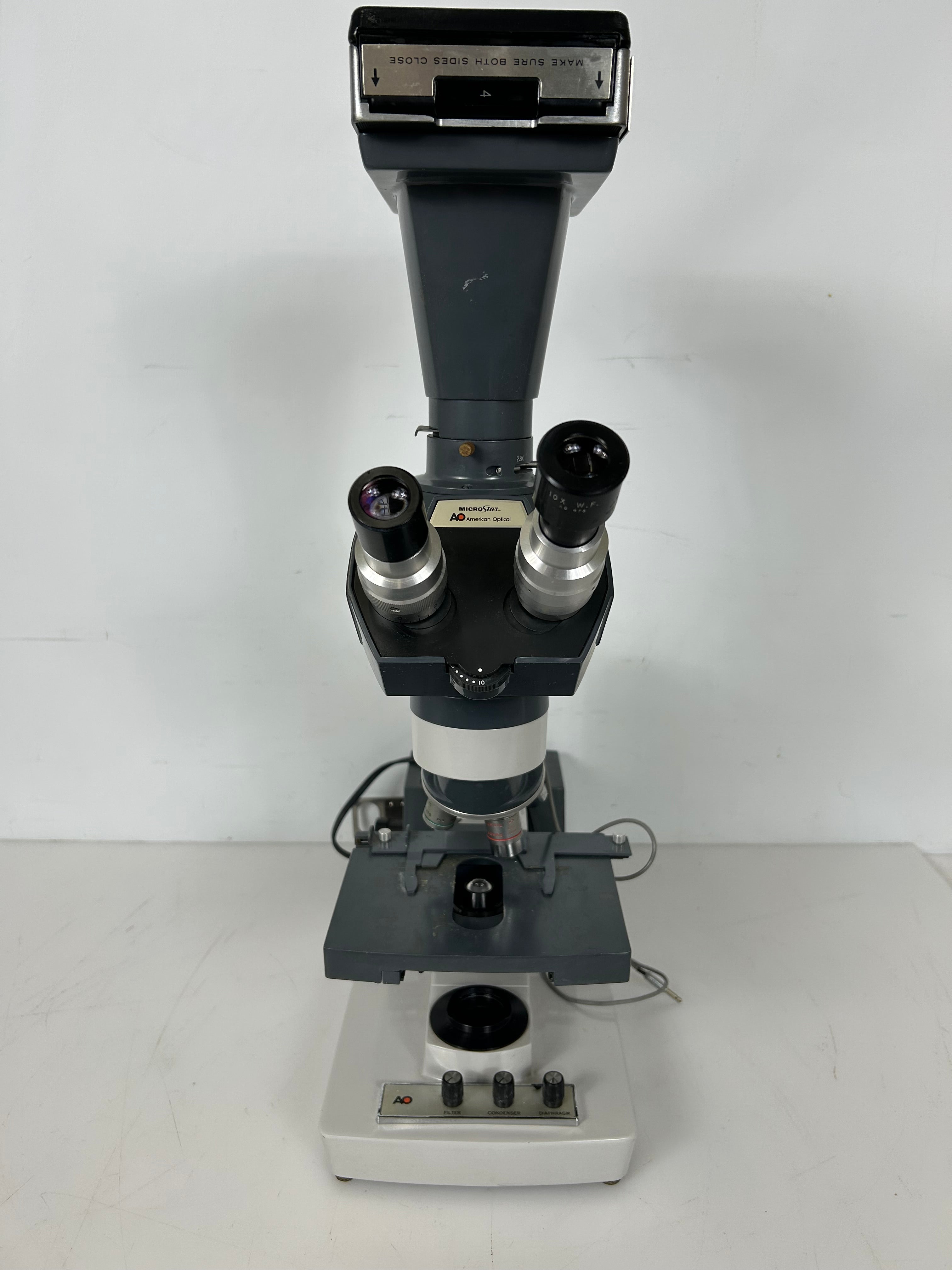 American Optical One-Ten Microstar Trinocular Laboratory Microscope with Polaroid Camera Attatchment *Untested*