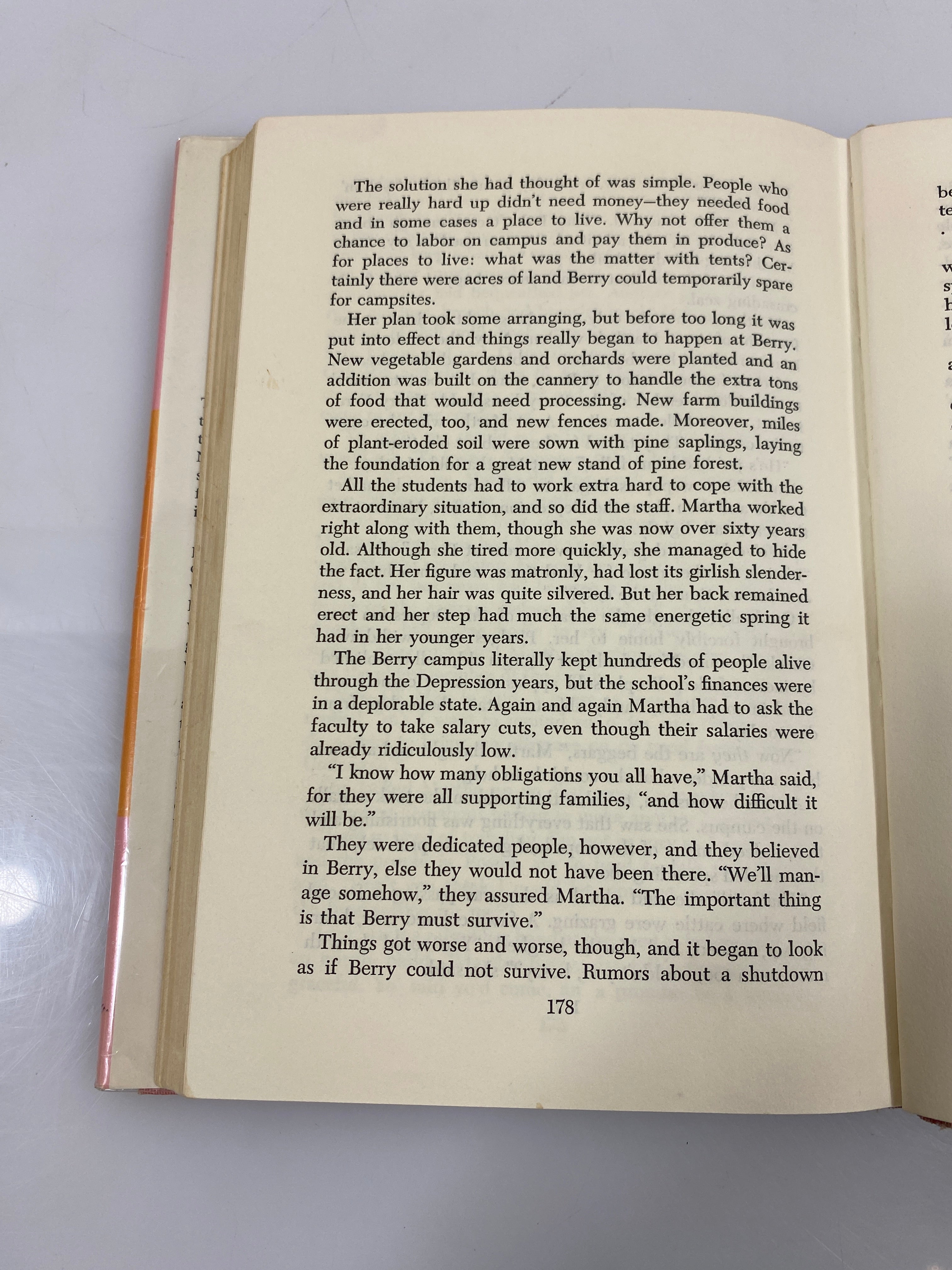 Angel of Appalachia Martha Berry by Myers 1968 Ex-library HCDJ