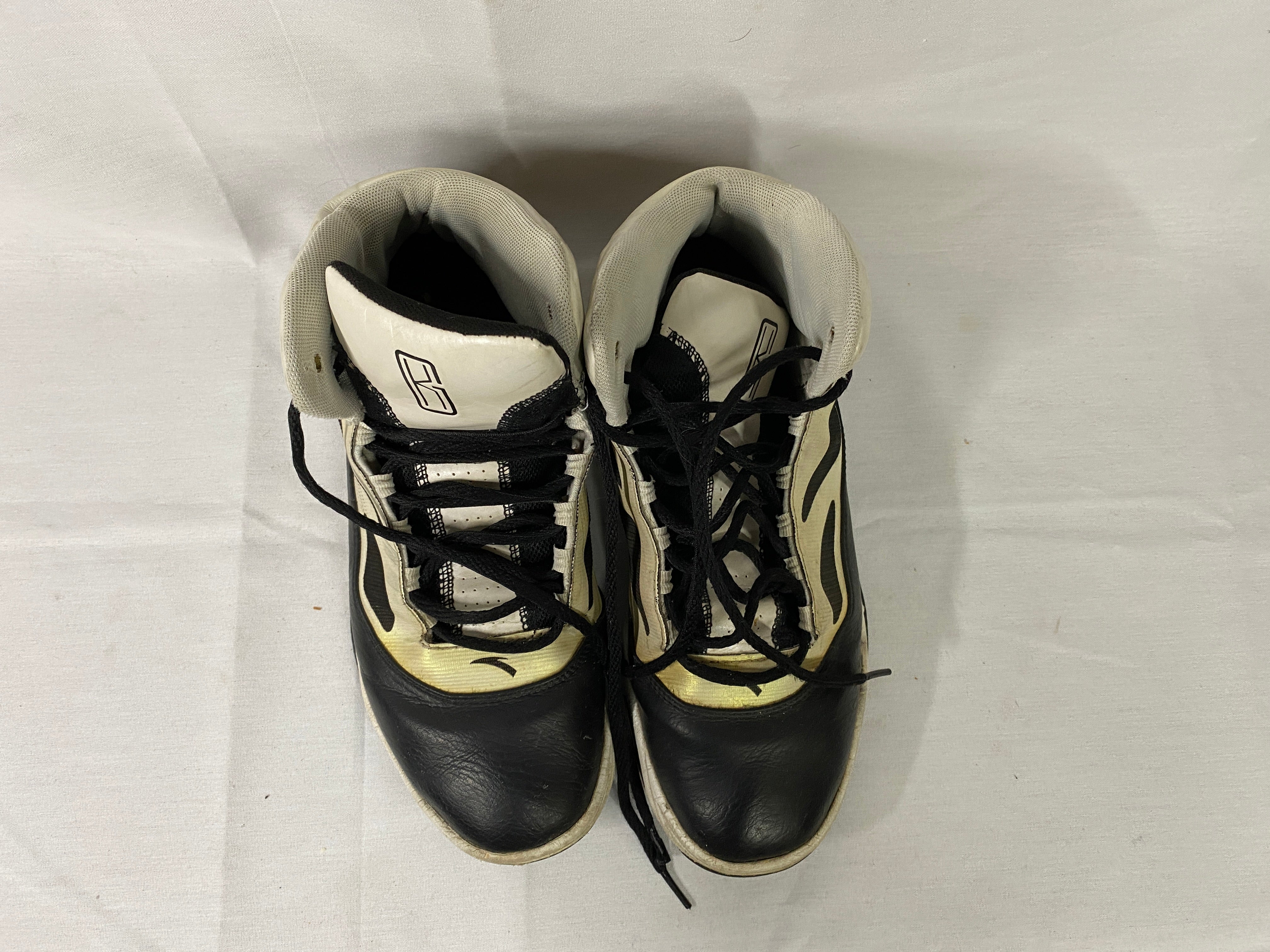 Anta Kevin Grnett Player Exclusive Basketball Shoes Brooklynn Nets Men's Size 9.5