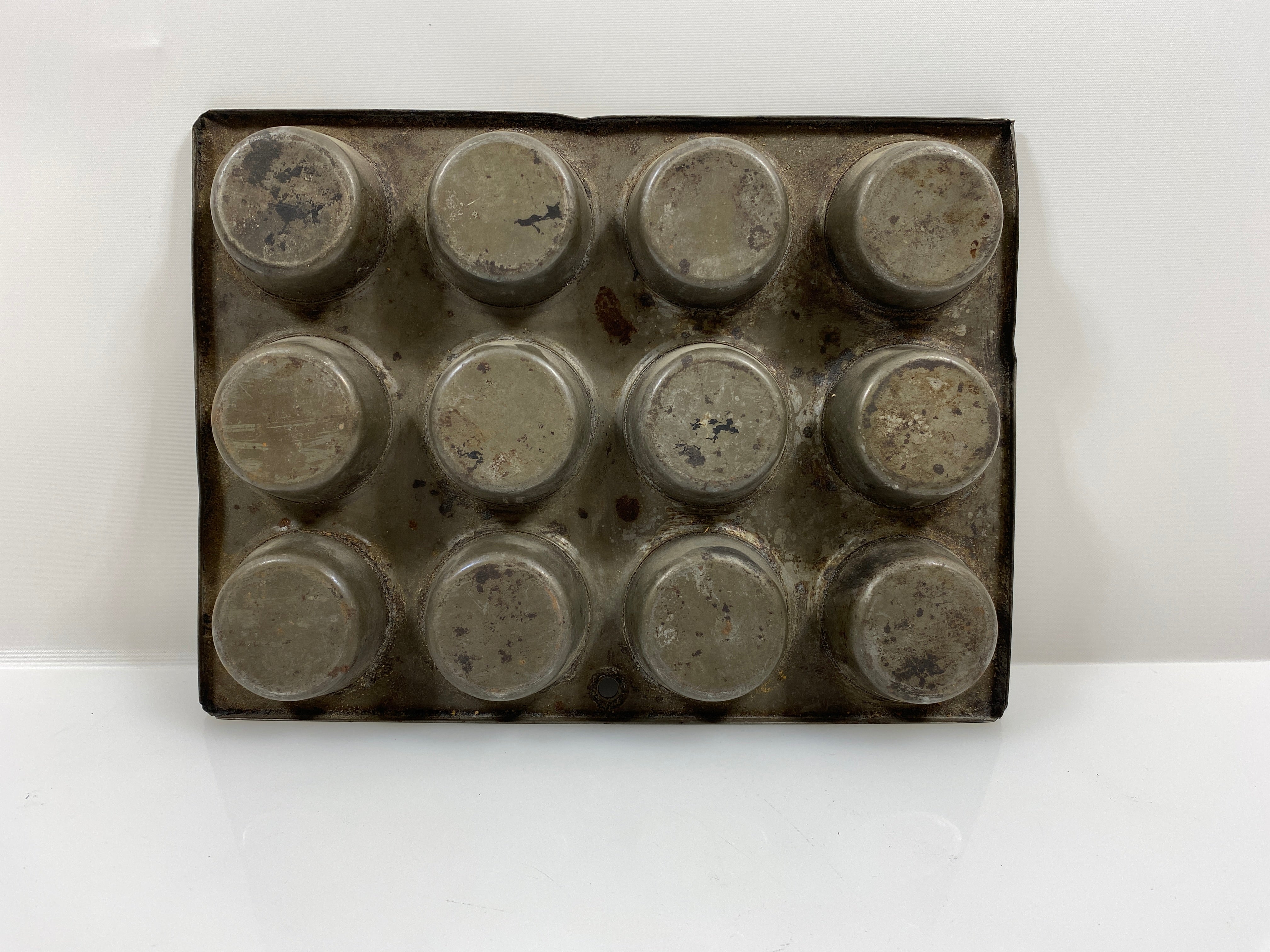 Antique 12 Muffin Tin
