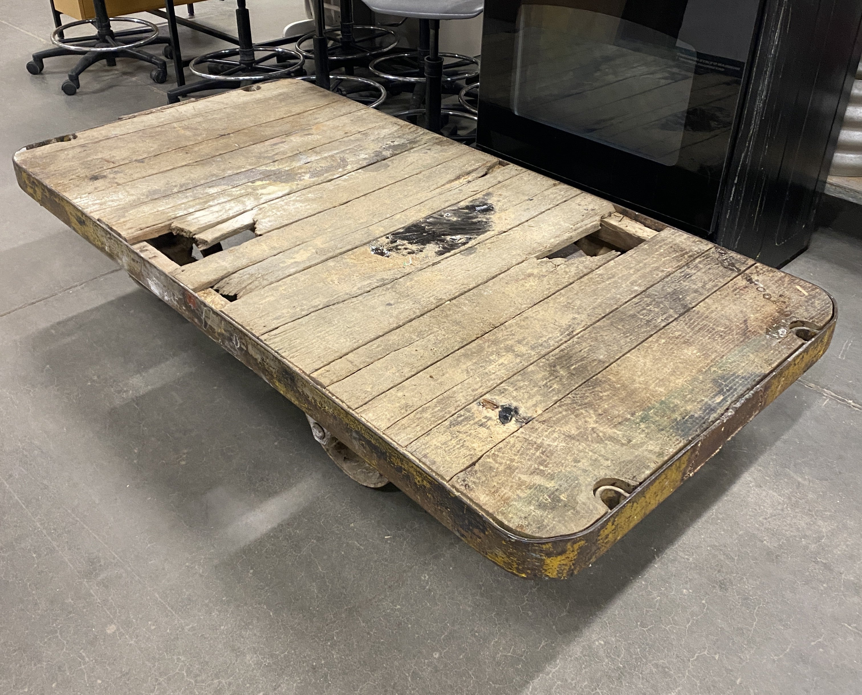 shopify auction
