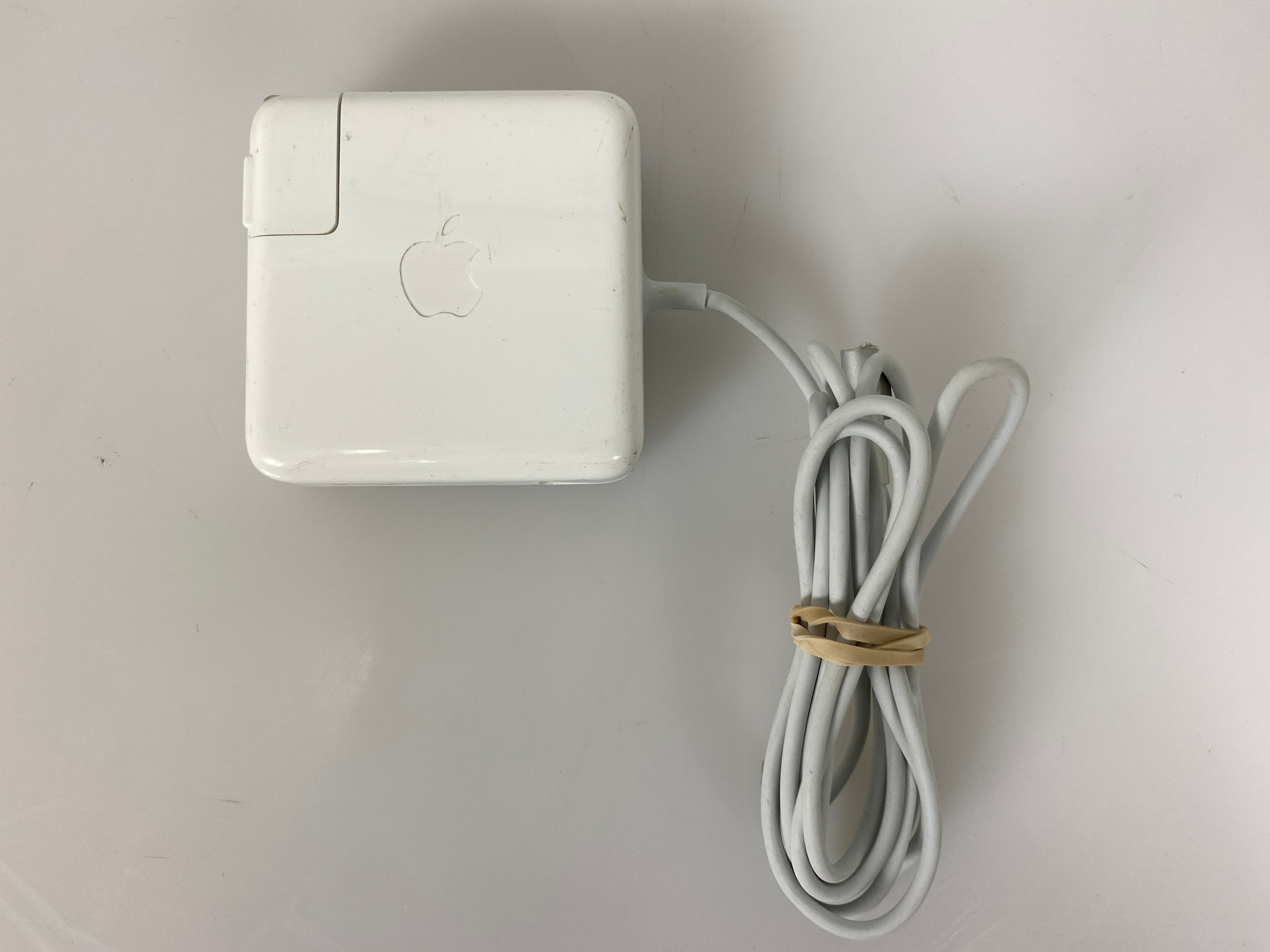 Apple A1181 Core 2 Duo 13" MacBook (Mid 2009)