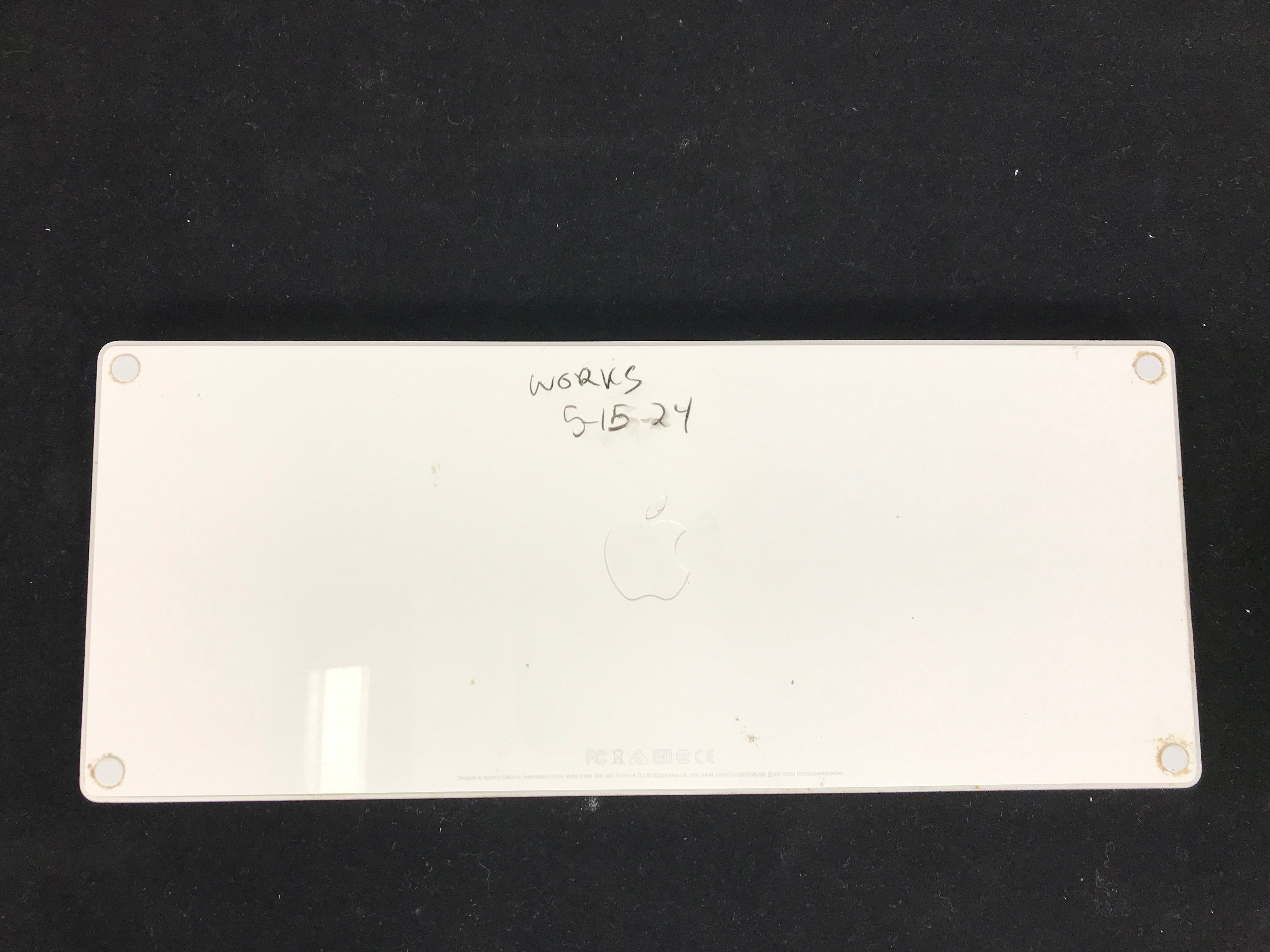Apple A1644 Magic Keyboard 2