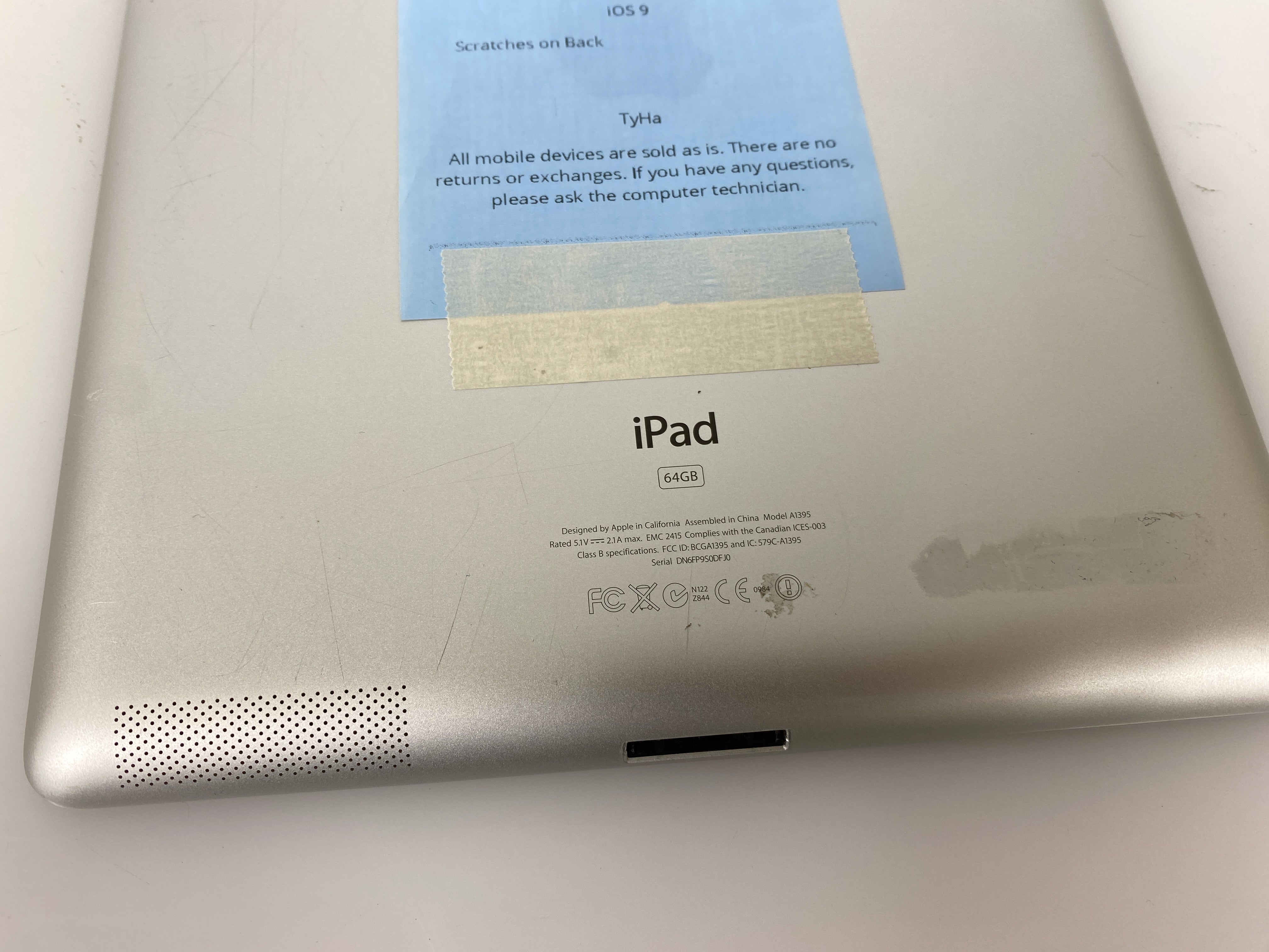 Apple iPad 2 64GB 9.7" WiFi Only A1395 *Scratches on Back*