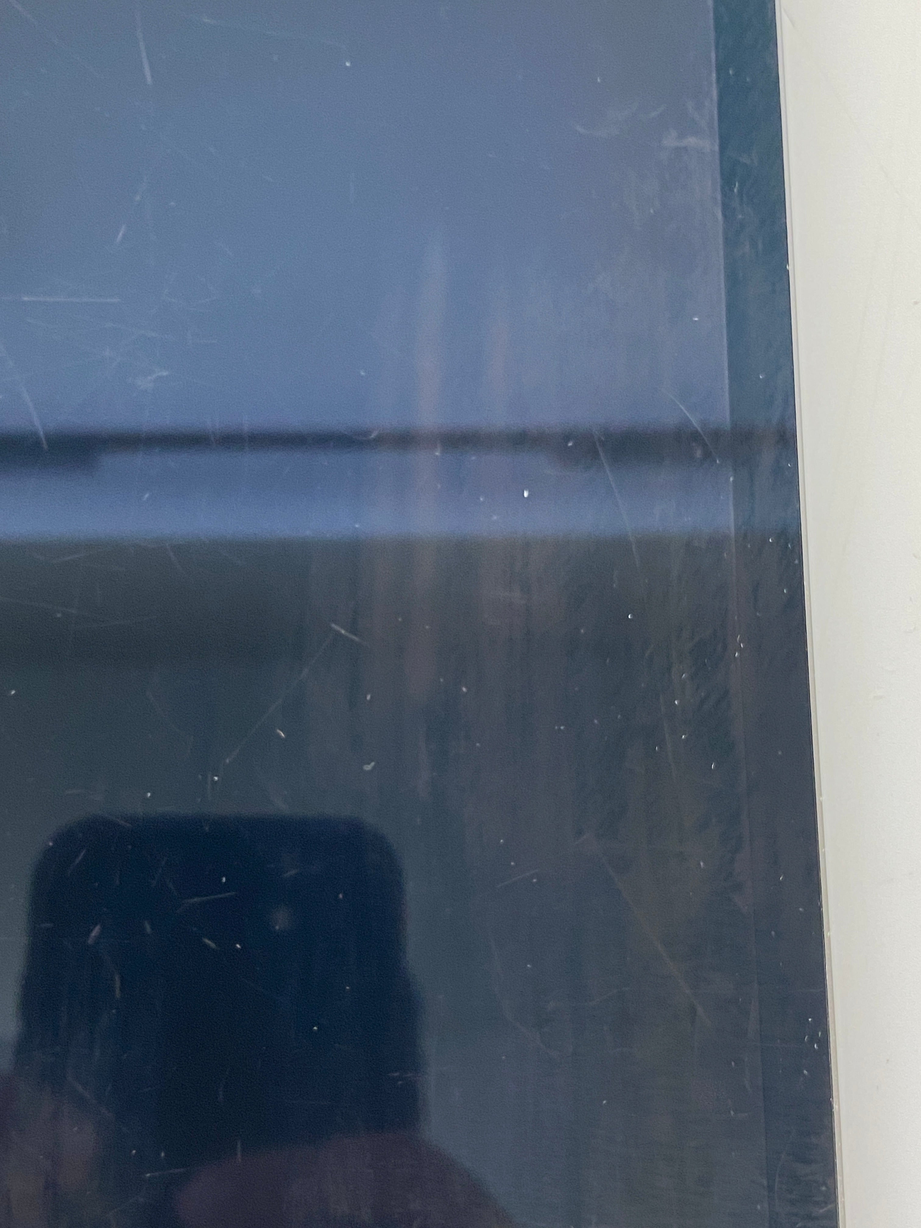 Apple iPad Pro 1st Gen 512GB 11" Unlocked Gray A2013 *Screen Cracks*