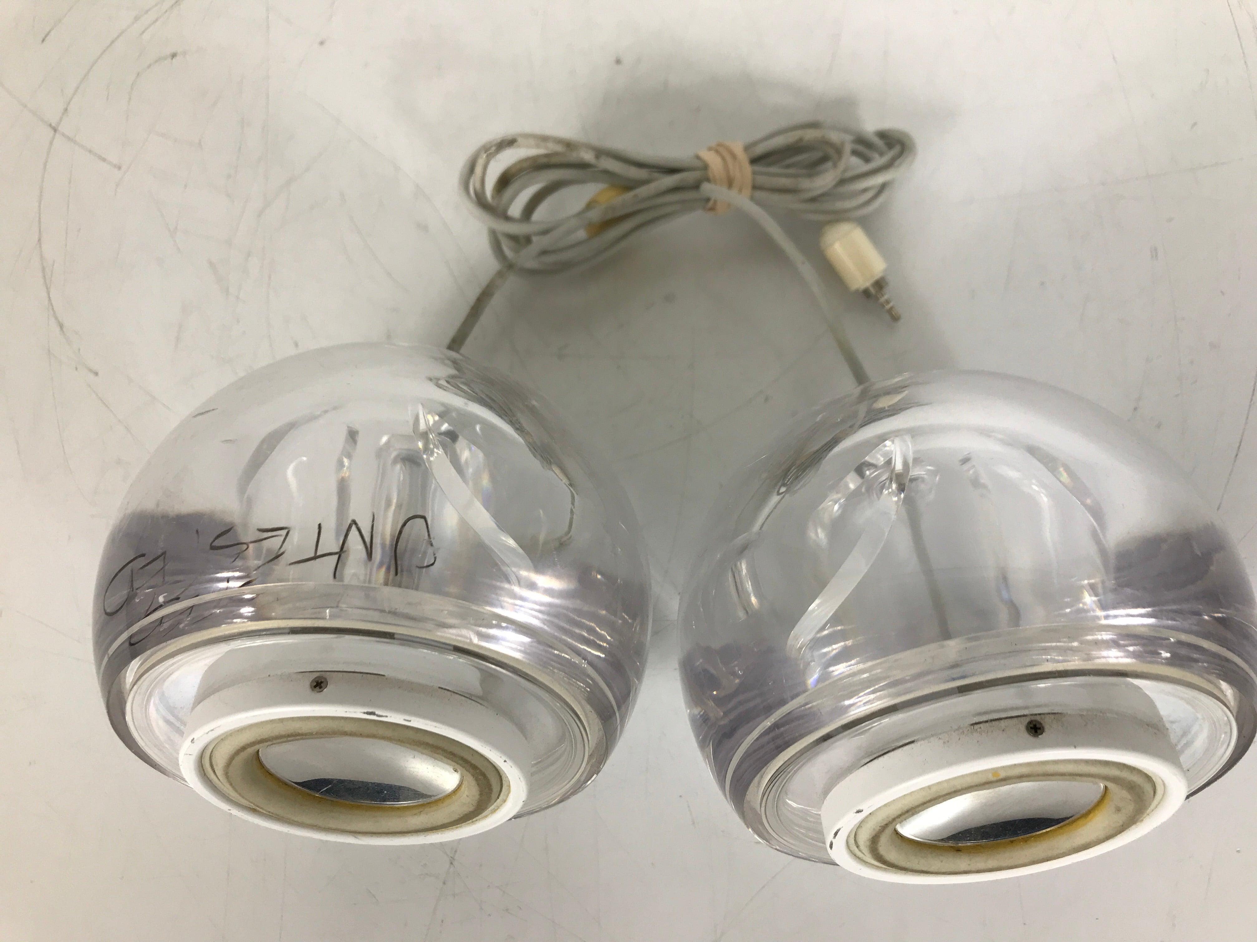 Apple M6531 Pro Speakers by Harmon Kardon