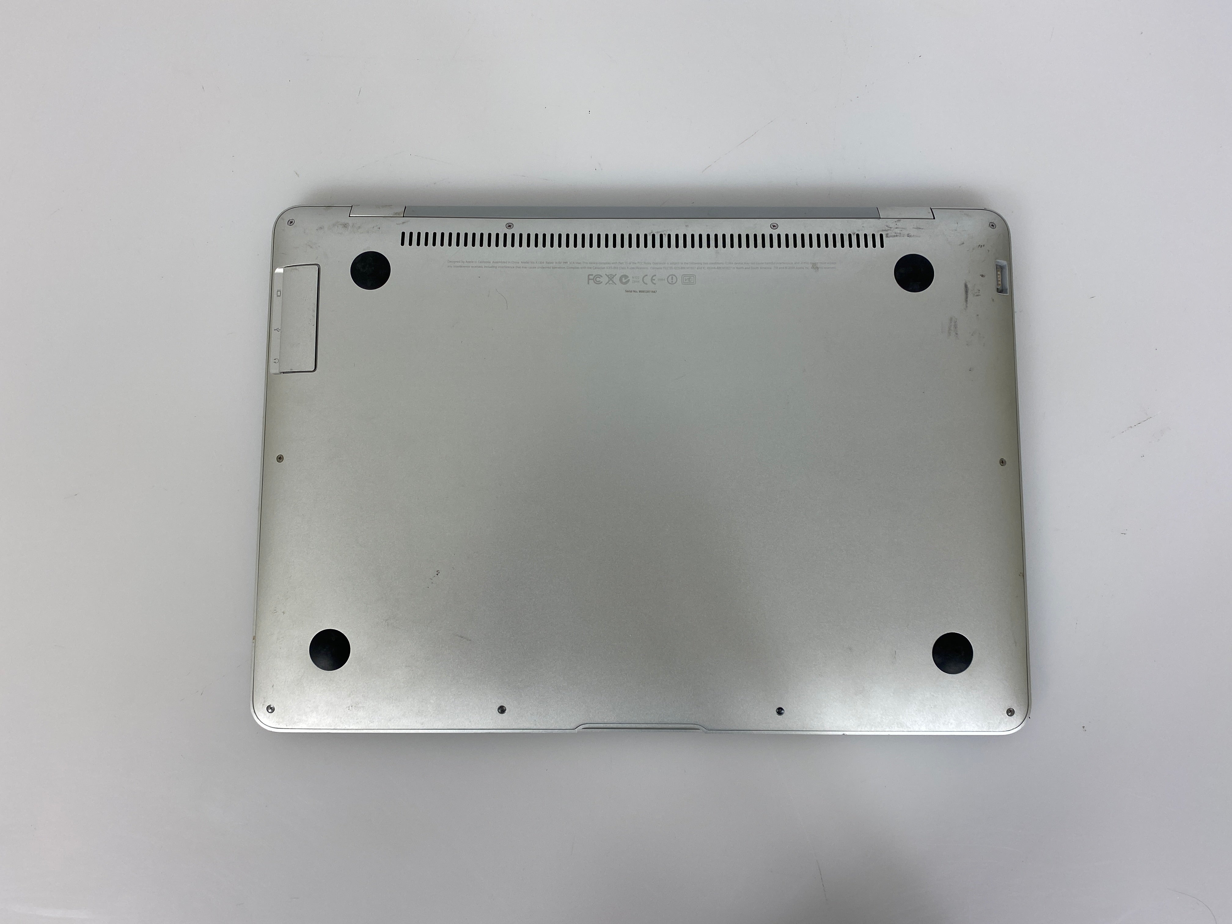 Apple MacBook Air A1304 13" Laptop (Mid-2009)