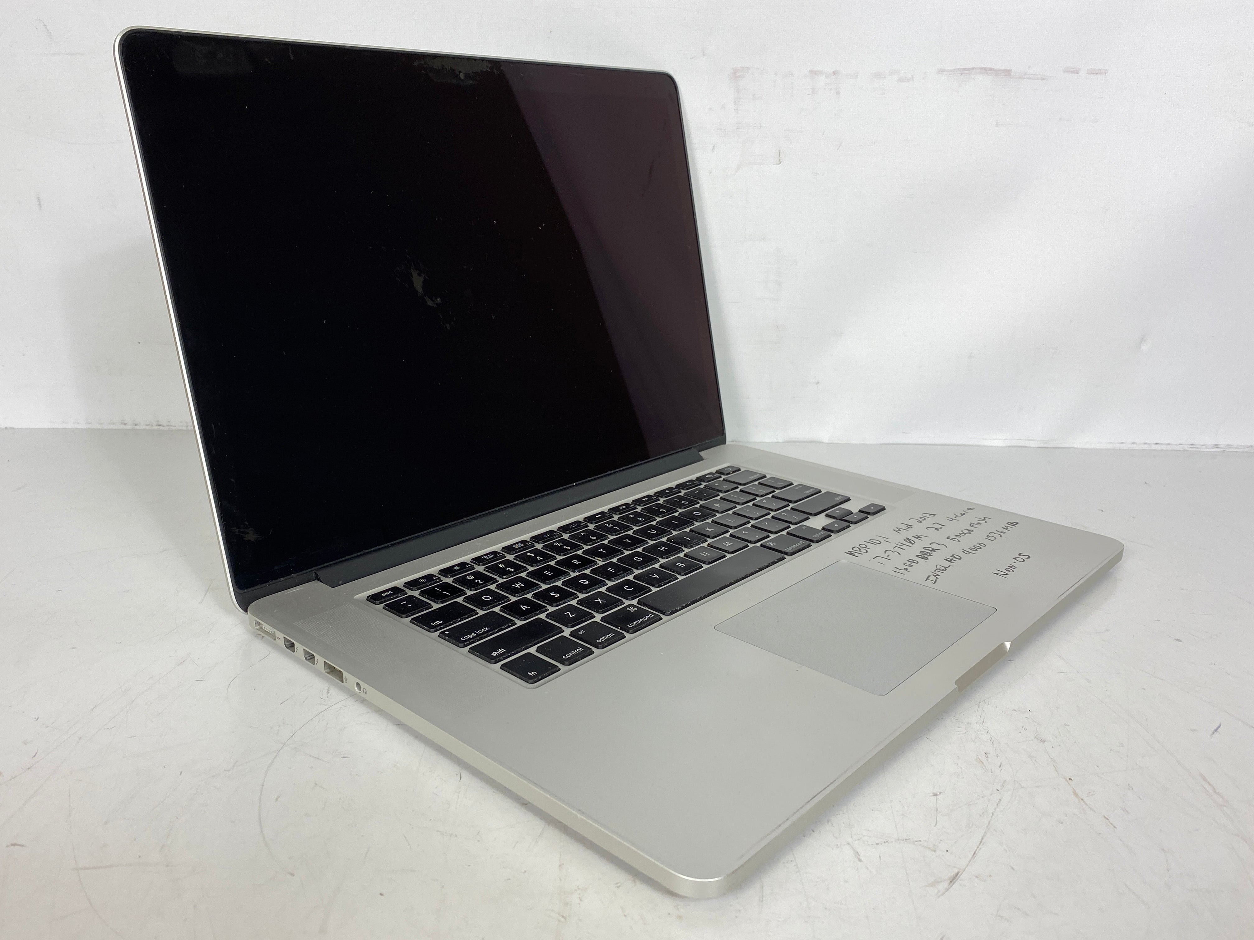 Apple MacBook Pro 15.4" 2.7Ghz i7 3rd Gen *No OS*