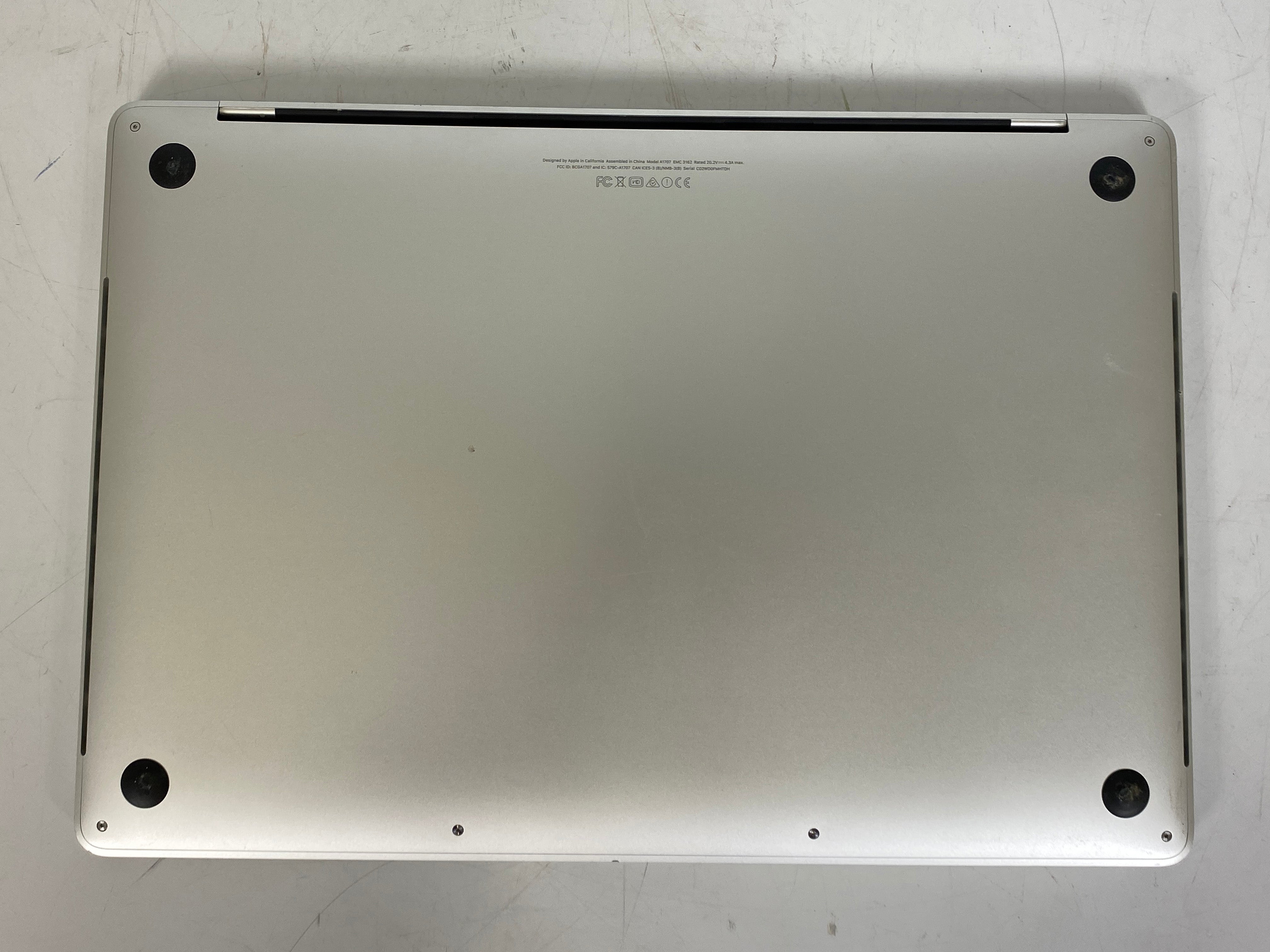 Apple MacBook Pro 15" i7 A1707 (Late 2016)
