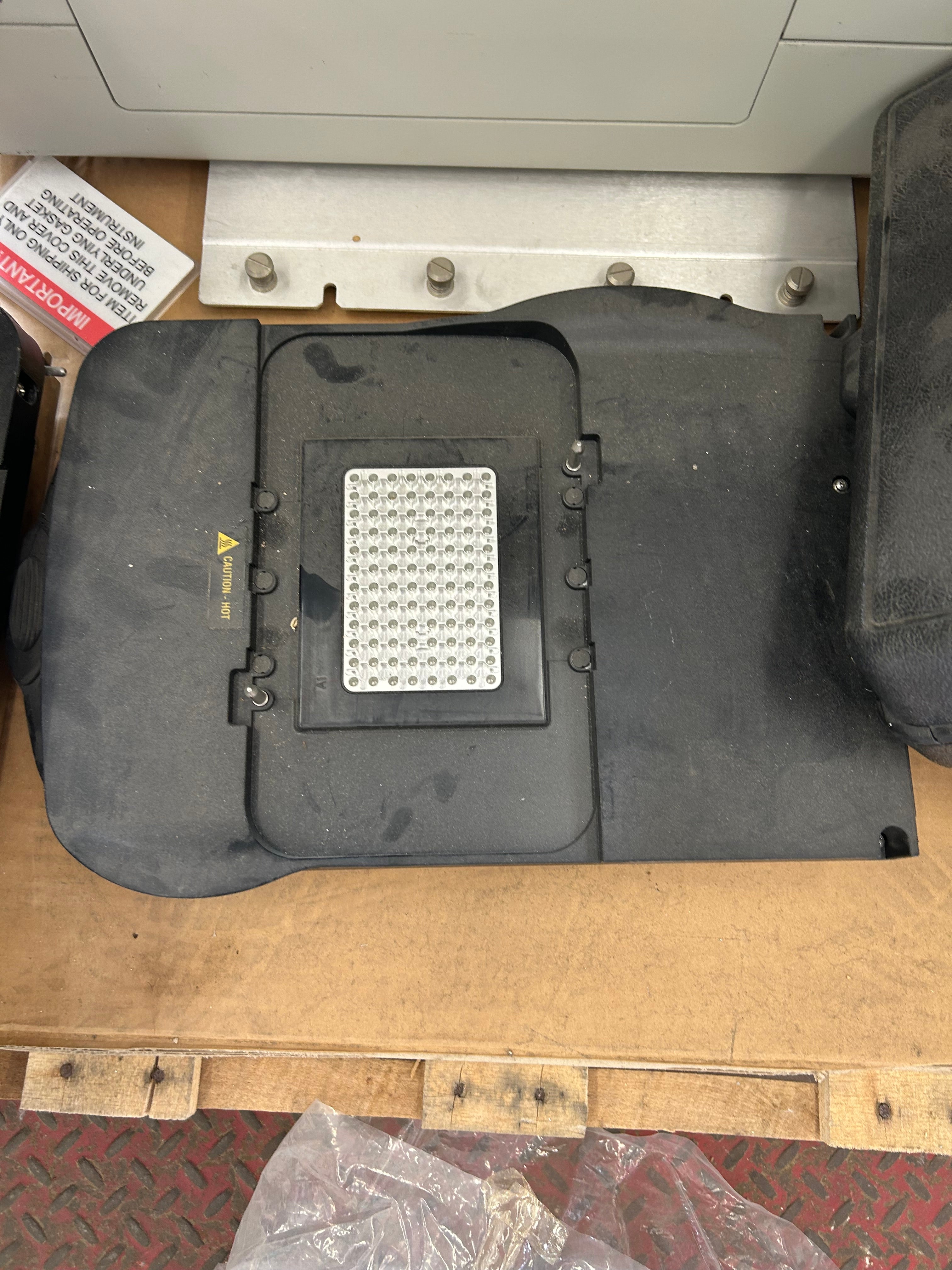 Applied Biosystems 7900HT Fast Real-Time PCR System