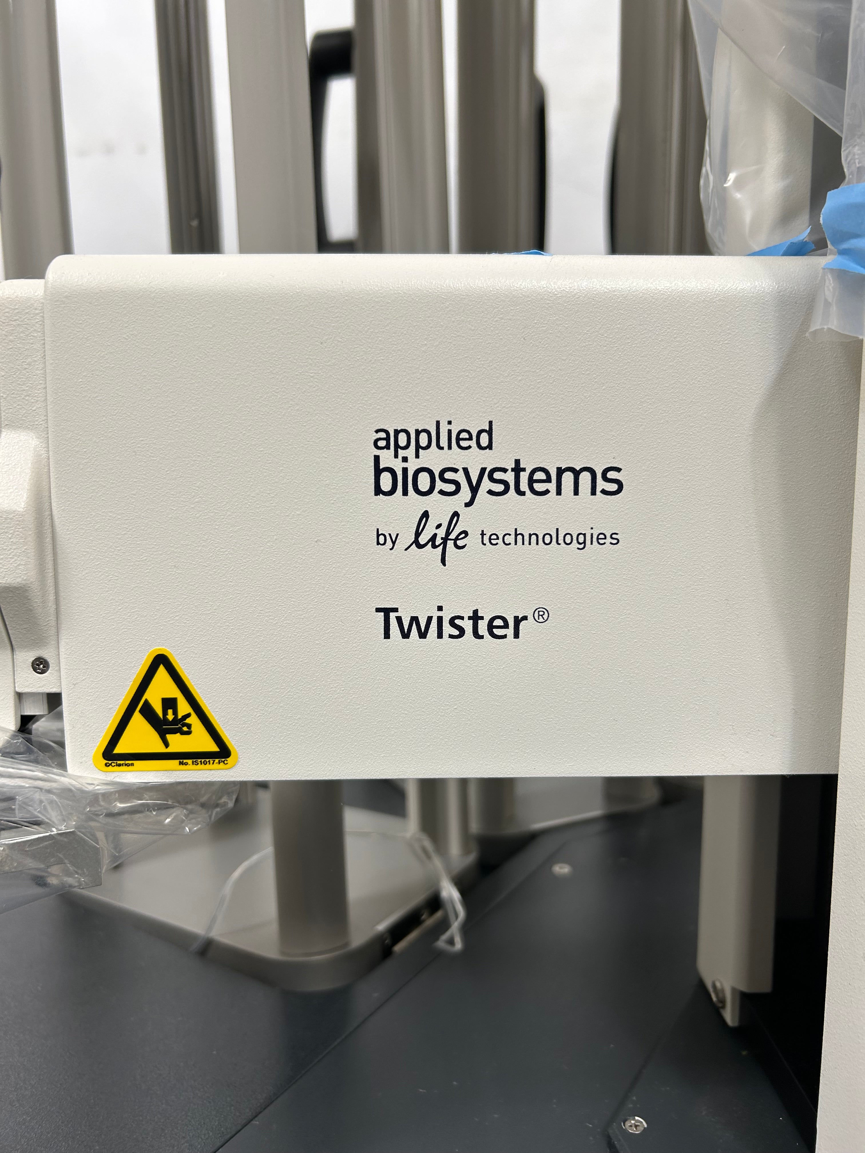 Applied Biosystems Twister 3 Loading Robot Arm