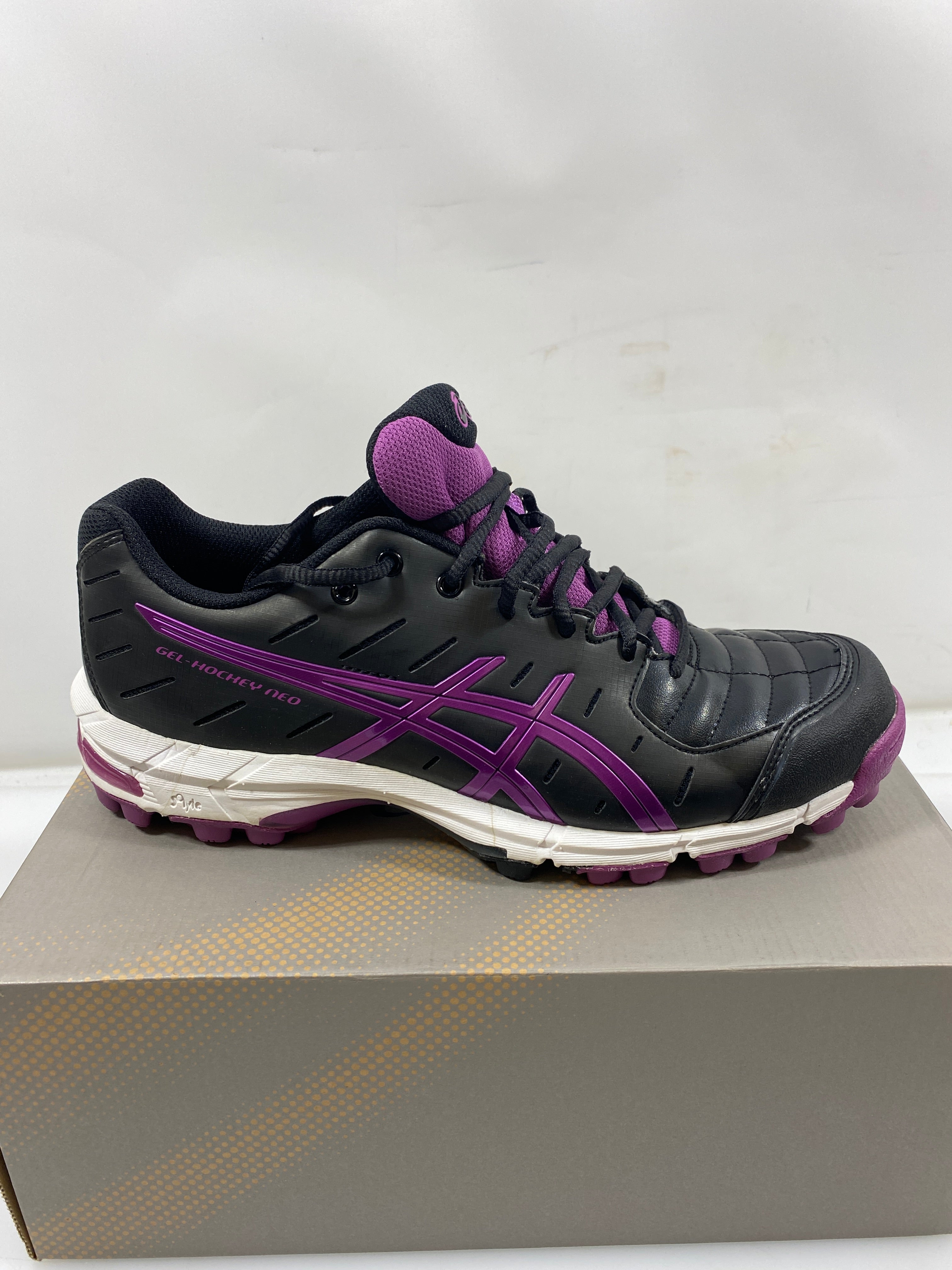 ASICS Black and Violet Gel-hockey Neo 3 Field Hockey Shoes Women's Size 10 *New*