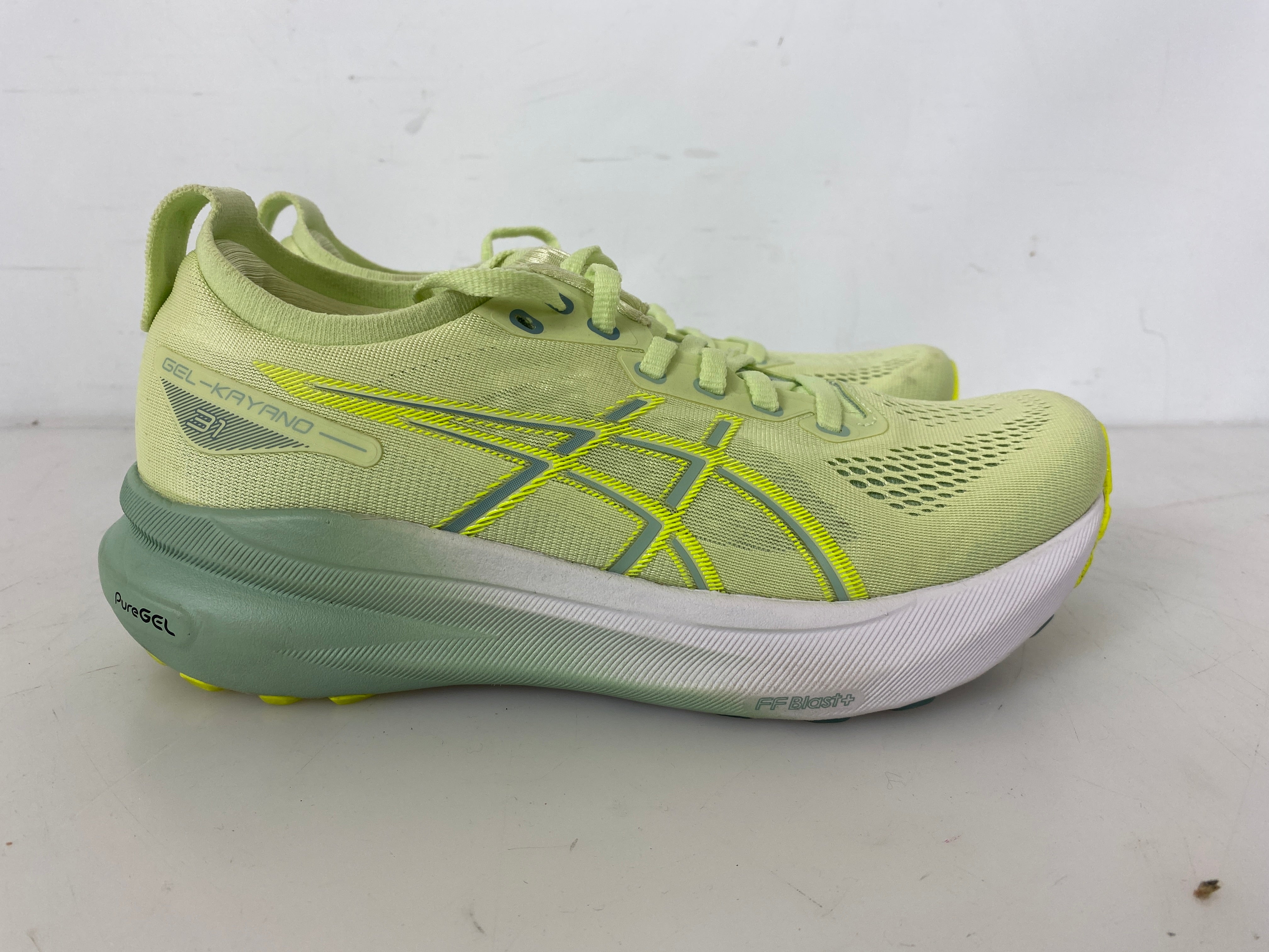 Asics Gel Kayano 31 Women's Size 8
