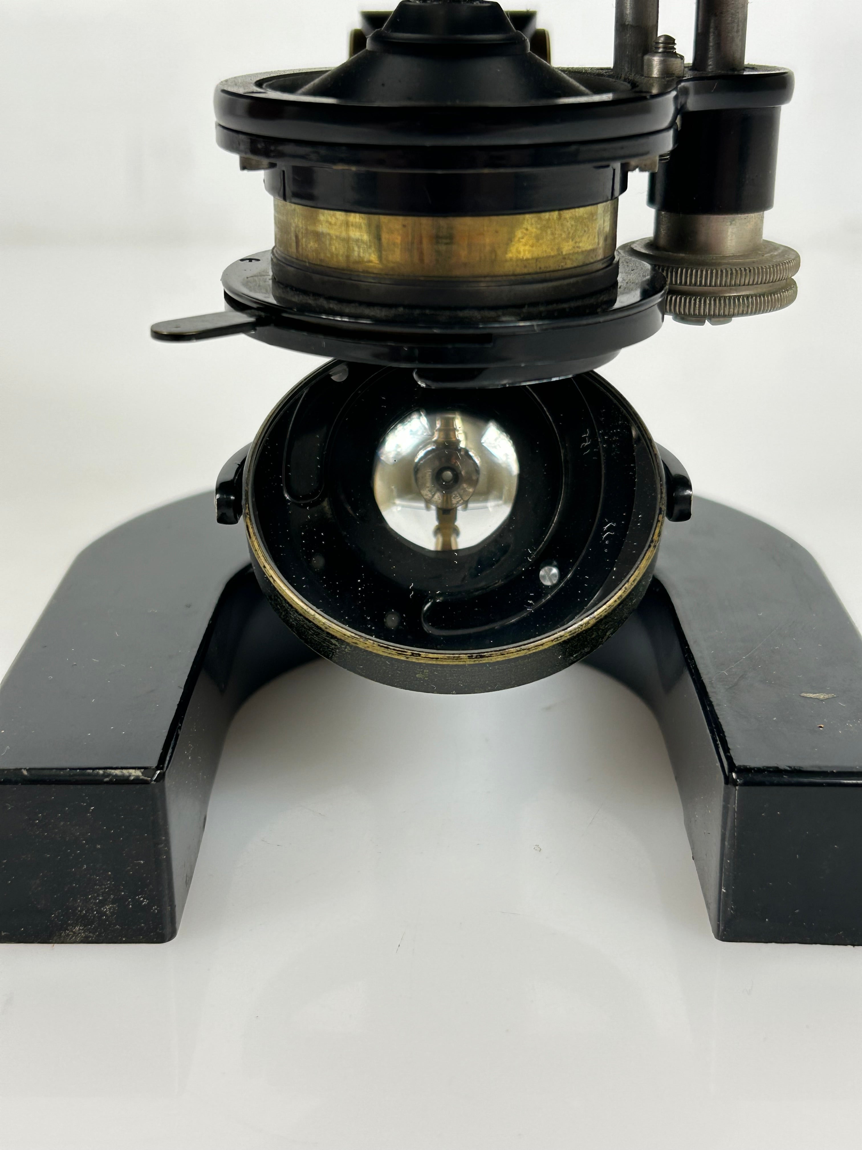 Bausch and Lomb Student Microscope 1929 Model 74964 w/Obj Chart